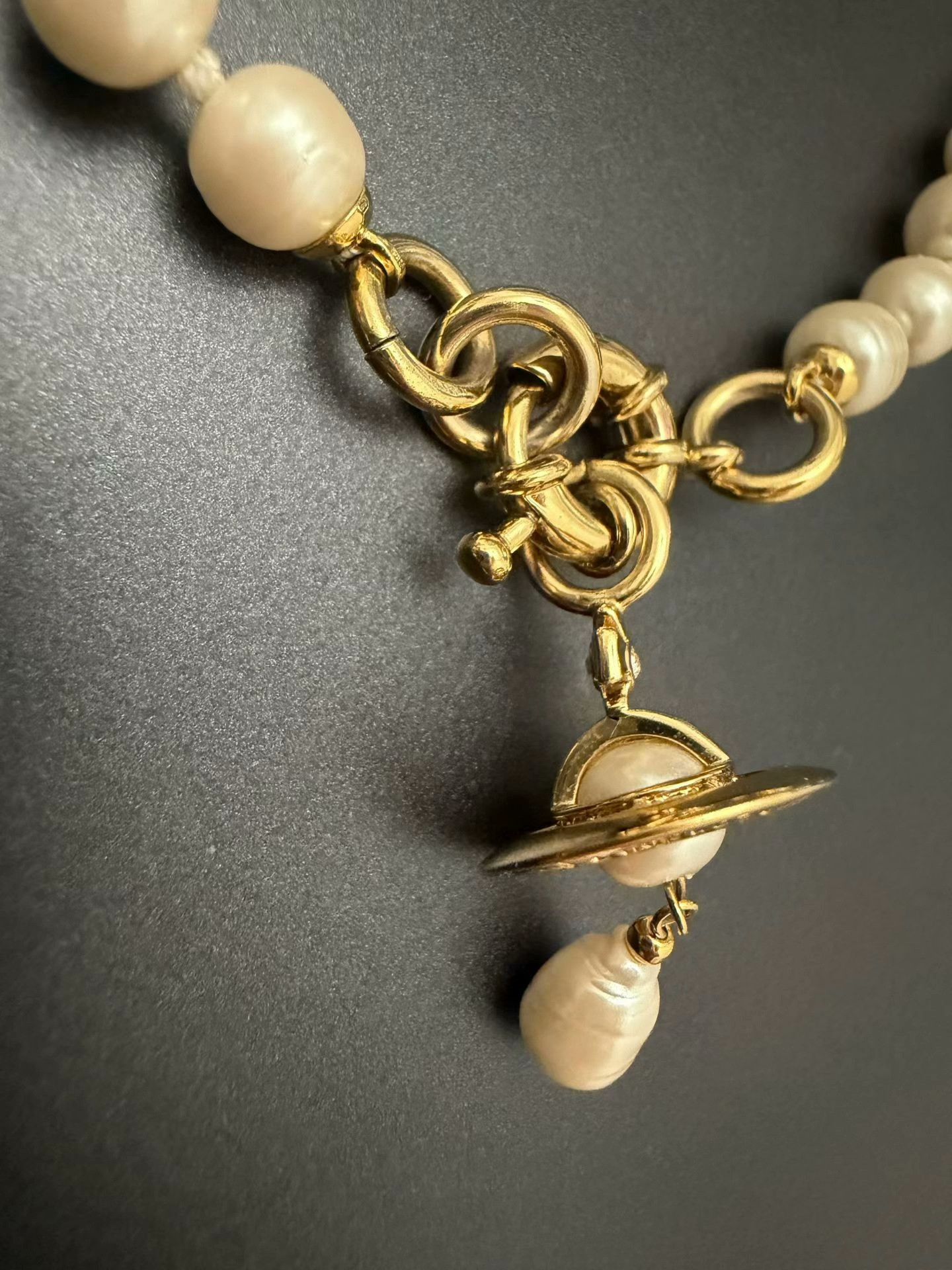 Vivienne Westwood Vivienne Westwood Saturn Pearl Necklace Size ONE SIZE - 2 Thumbnail