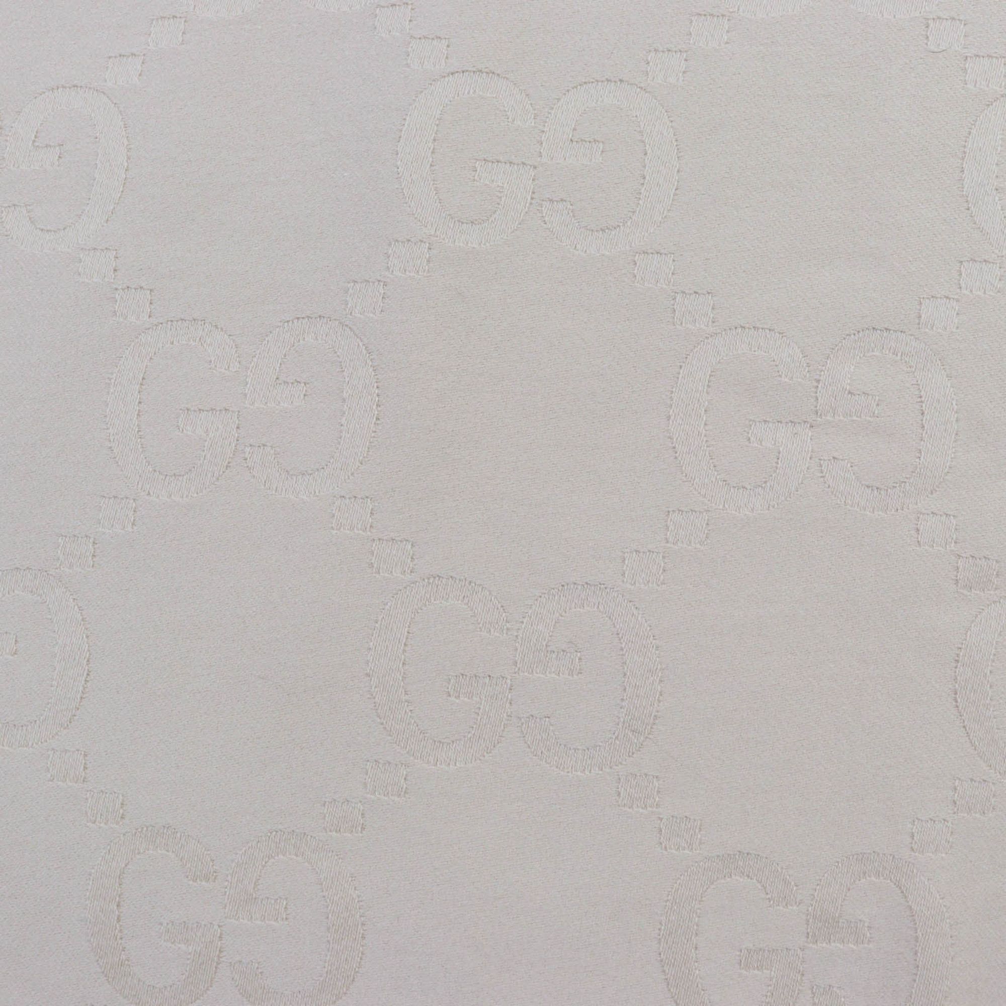 Gucci GUCCI 795551 Wool and Silk GG Jacquard Large Blanket/Shawl, Beige, 135 x 180cm, Made in Italy, Authentic, Women's Size ONE SIZE - 3 Thumbnail