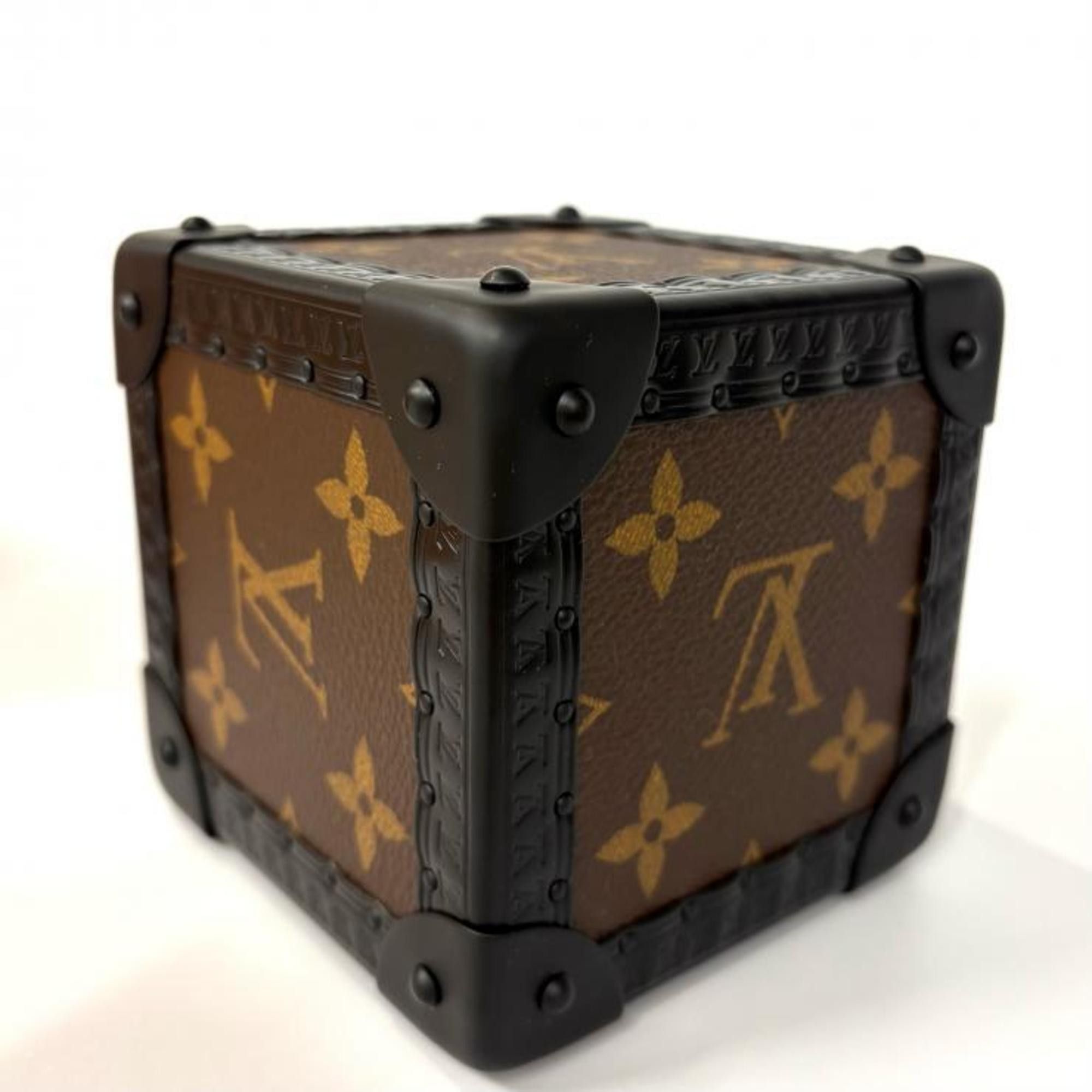 Louis Vuitton Louis Vuitton Trunk-Shaped Cube Monogram VIP Exclusive Novelty R99583 Figurine Size ONE SIZE - 7 Thumbnail