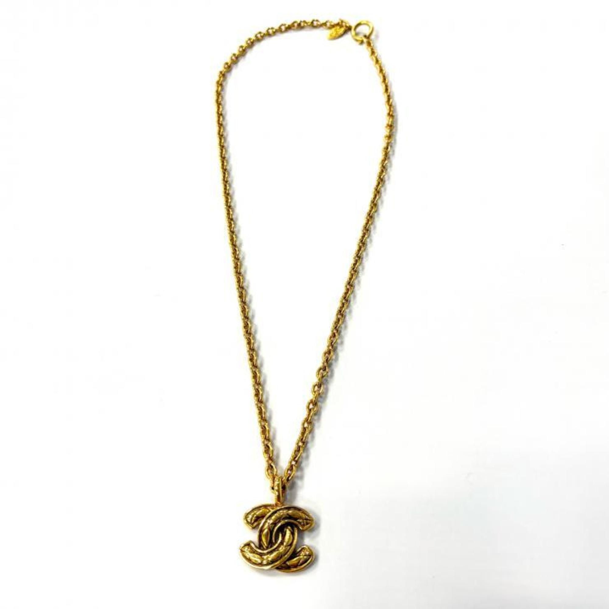 Chanel CHANEL Vintage Matelasse Coco Mark Gold GP Necklace Size ONE SIZE - 4 Thumbnail