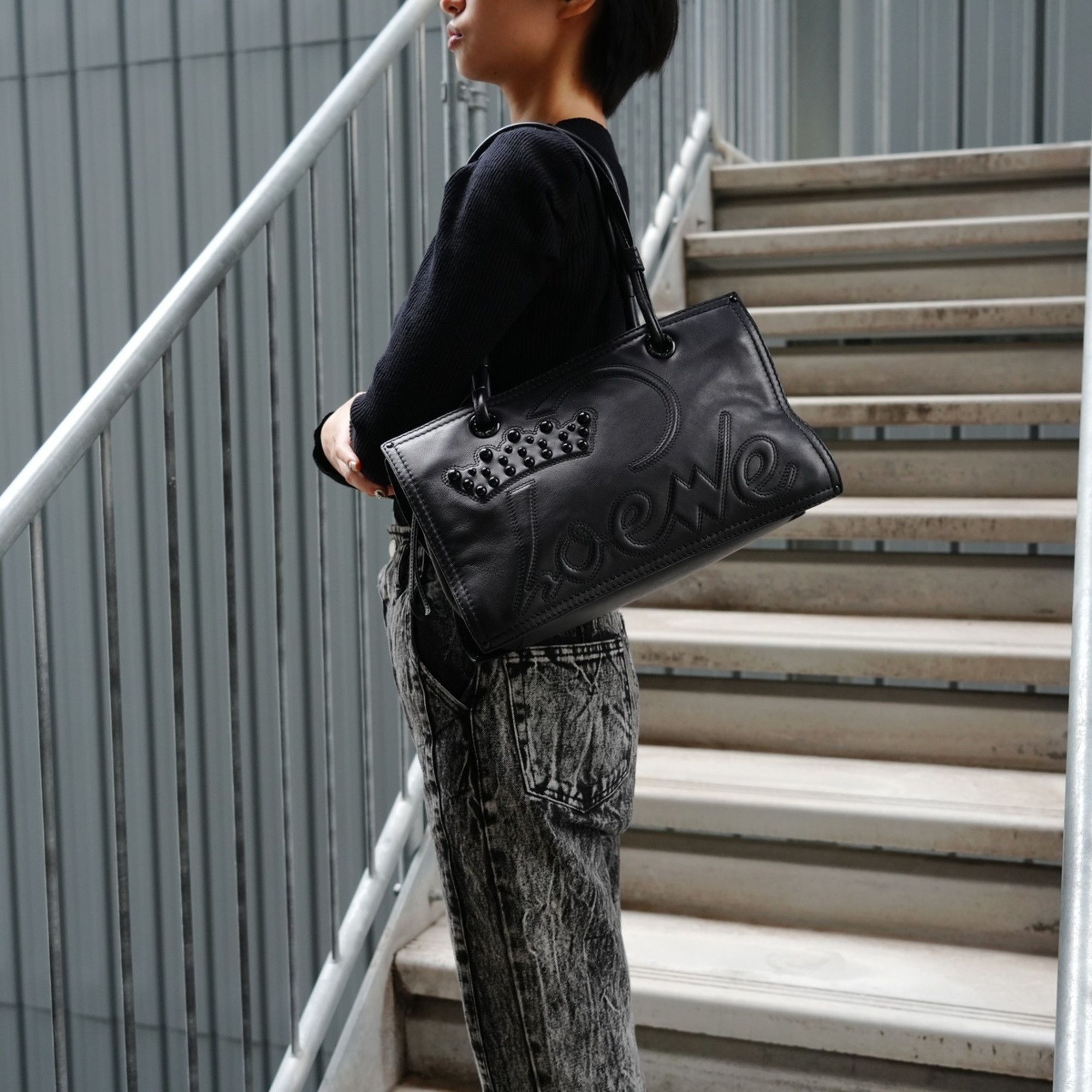 Loewe LOEWE logo leather tote bag shoulder black Size ONE SIZE - 12 Thumbnail