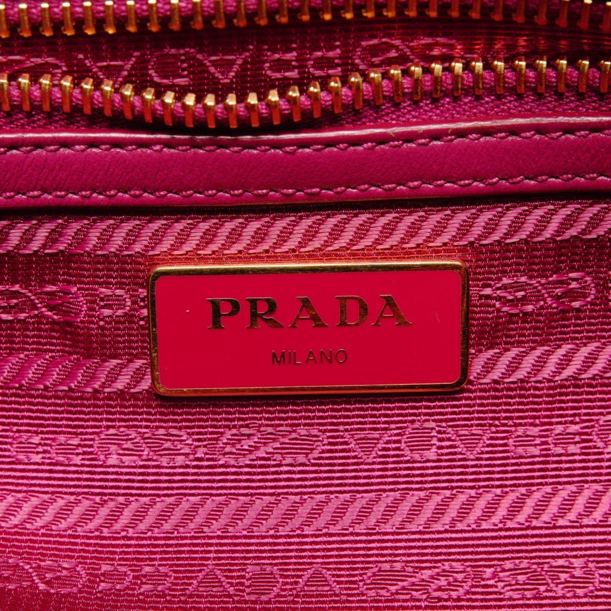 Prada Prada Nylon Camera Shoulder Bag in Pink Size ONE SIZE - 9 Thumbnail