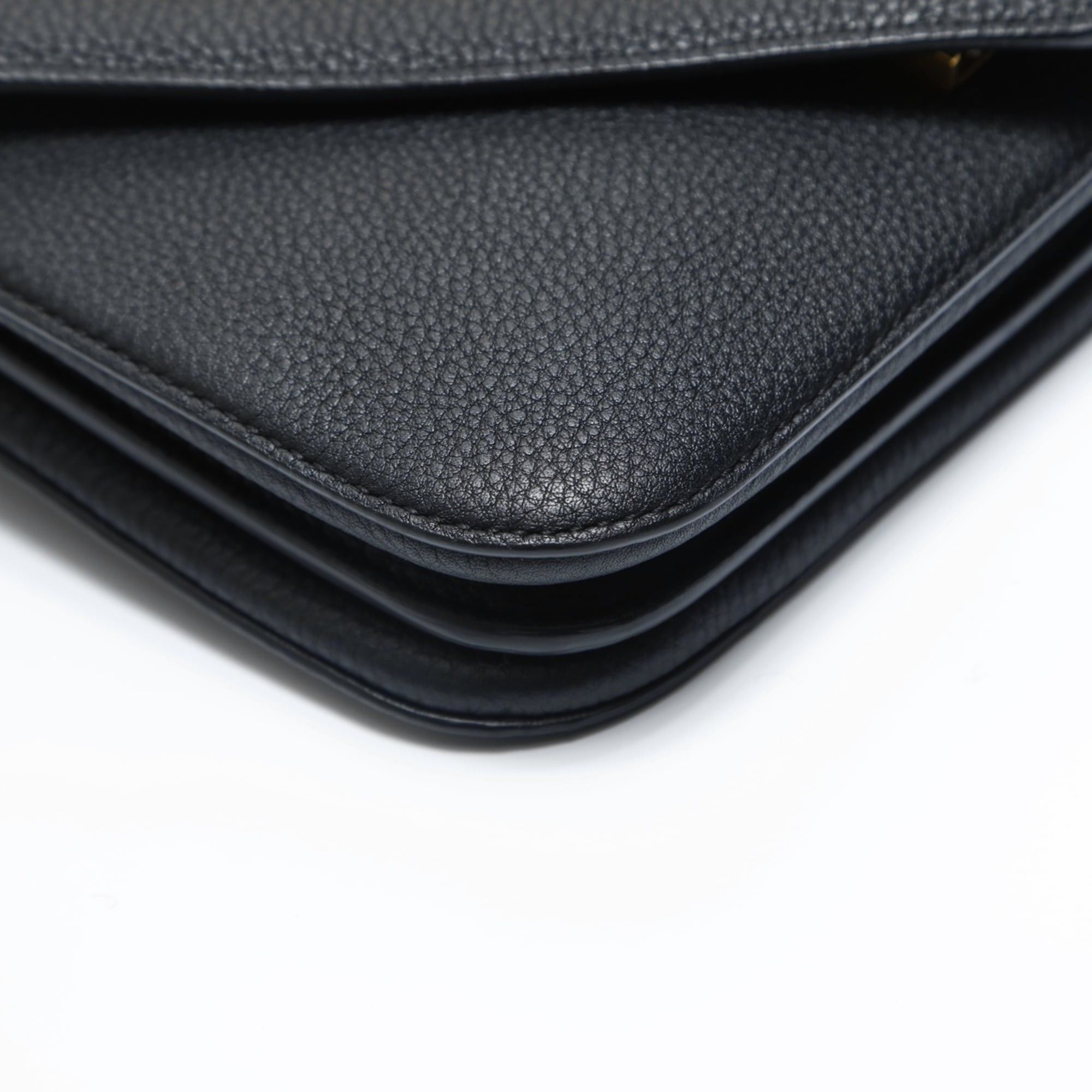 Bottega Veneta Bottega Veneta Leather Mount Envelope Chain Shoulder Bag in Black Size ONE SIZE - 10 Thumbnail