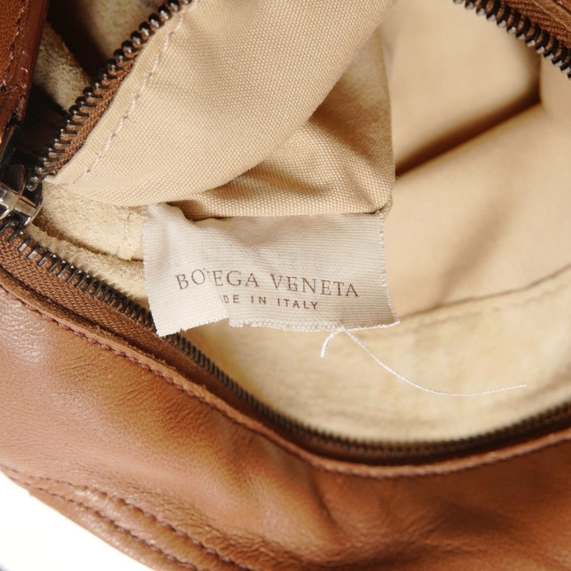 Bottega Veneta Bottega Veneta Perforated Intrecciato Leather Handbag in Brown Size ONE SIZE - 9 Thumbnail