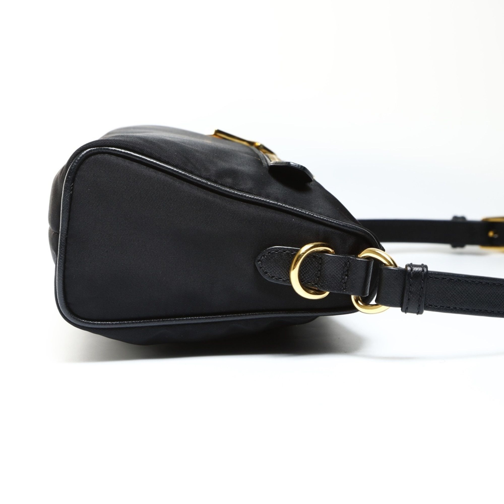 Prada Prada nylon one-shoulder shoulder bag in black Size ONE SIZE - 4 Thumbnail
