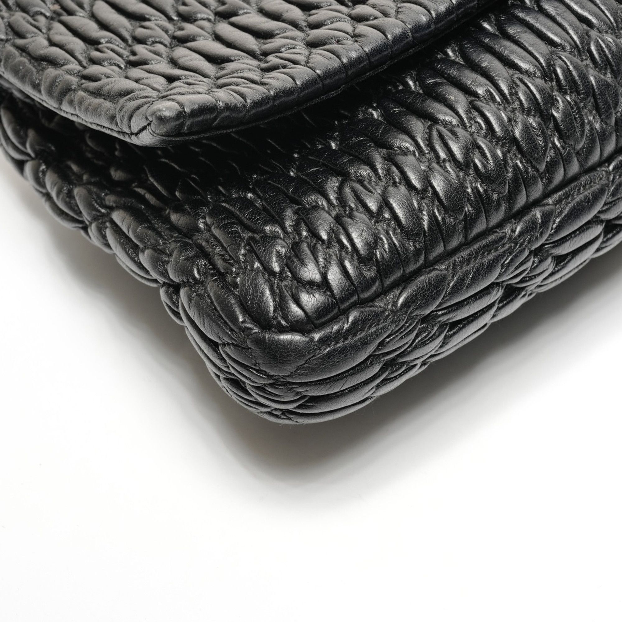 Miu Miu Miu Miu Miu Matelassé Nappa Crystal Shoulder Bag in Black Size ONE SIZE - 5 Thumbnail