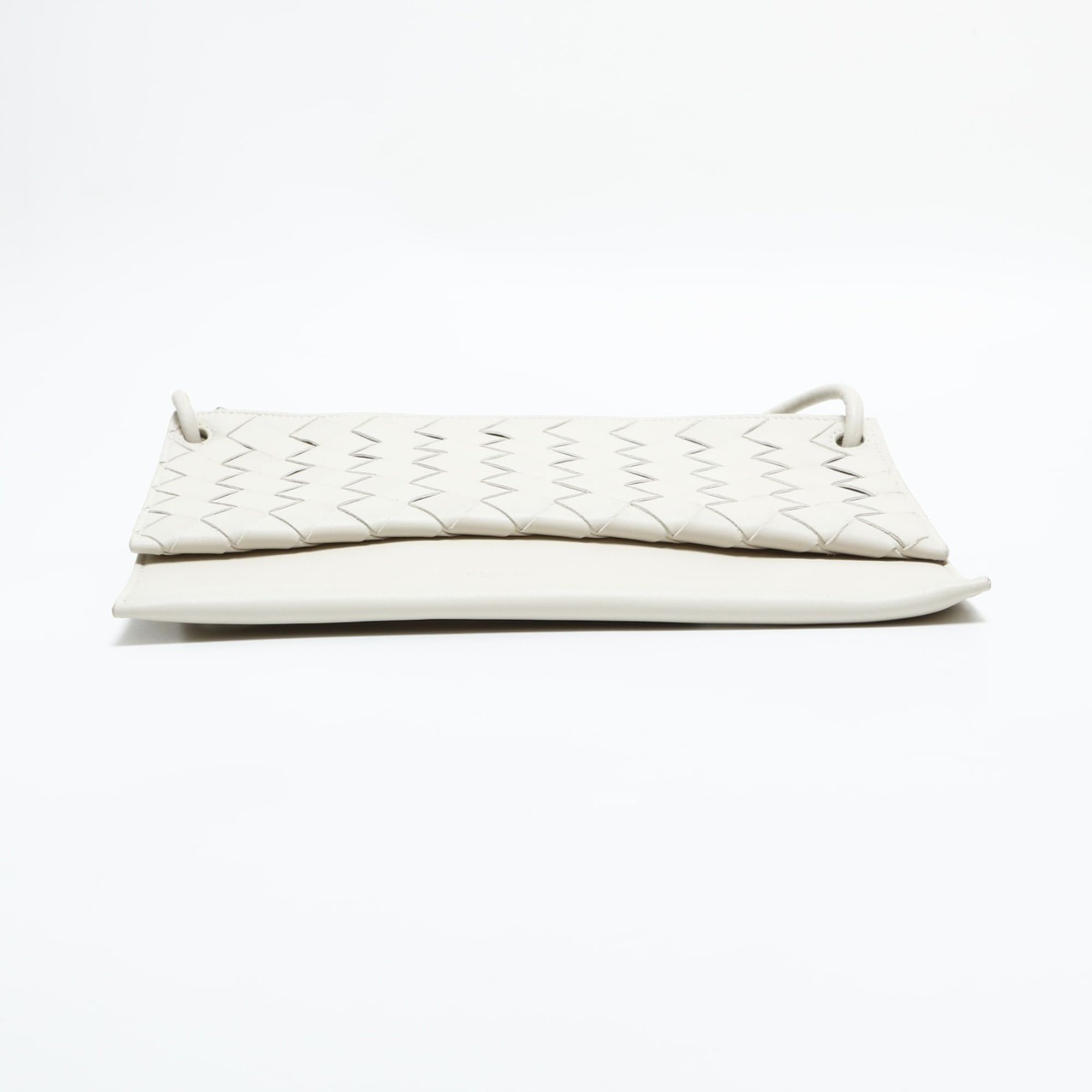 Bottega Veneta Bottega Veneta Leather Intrecciato Shoulder Bag in White Size ONE SIZE - 8 Thumbnail