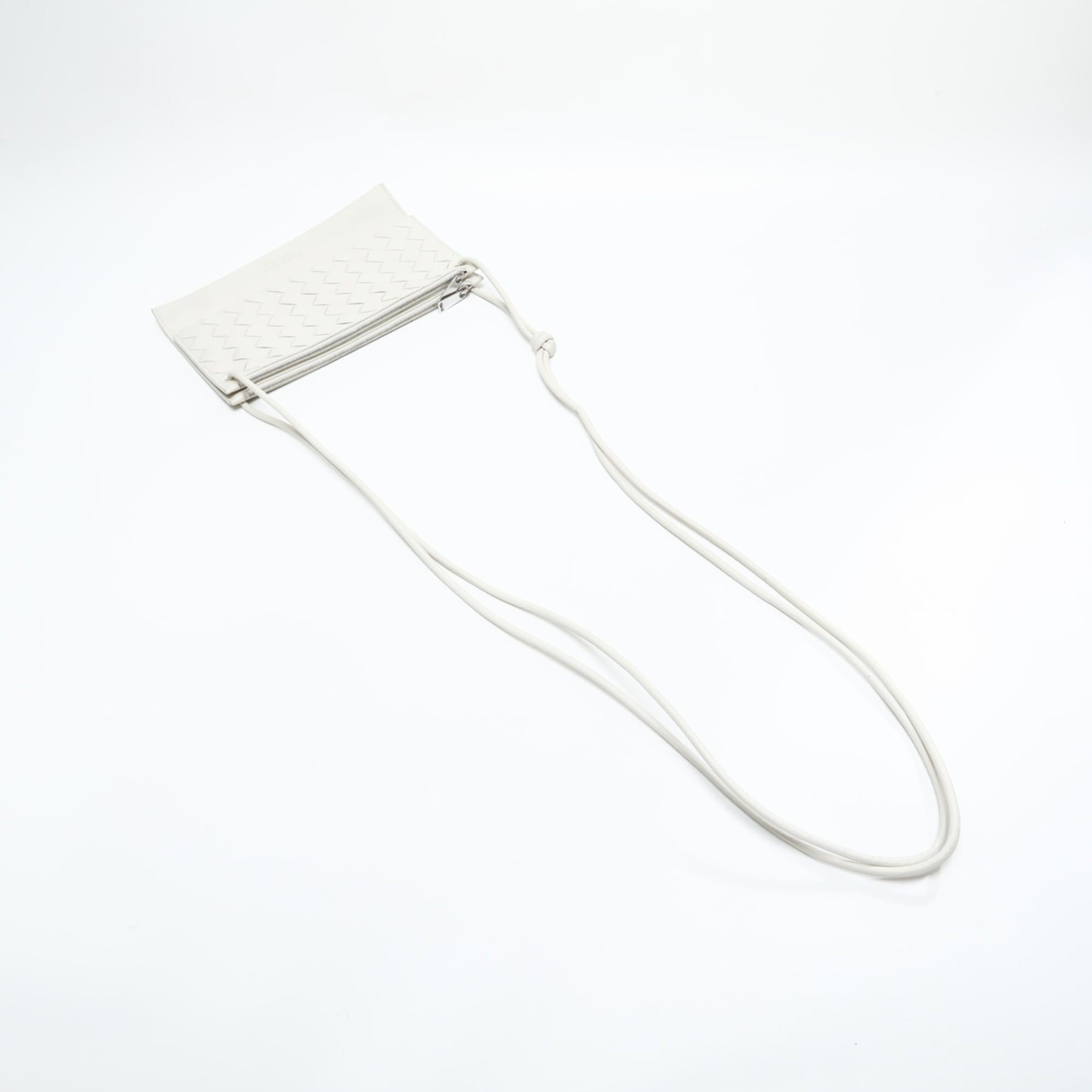 Bottega Veneta Bottega Veneta Leather Intrecciato Shoulder Bag in White Size ONE SIZE - 10 Thumbnail