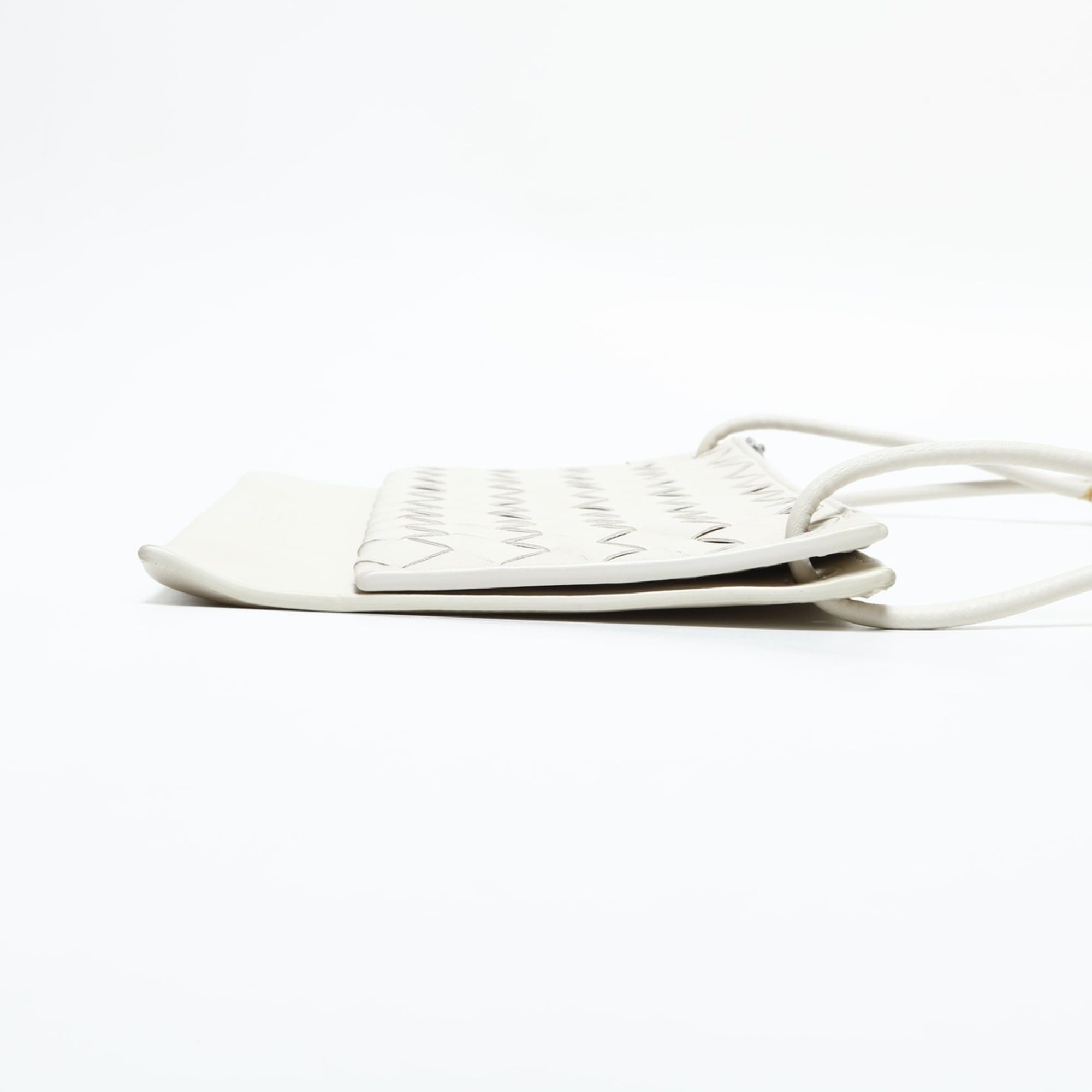 Bottega Veneta Bottega Veneta Leather Intrecciato Shoulder Bag in White Size ONE SIZE - 5 Thumbnail