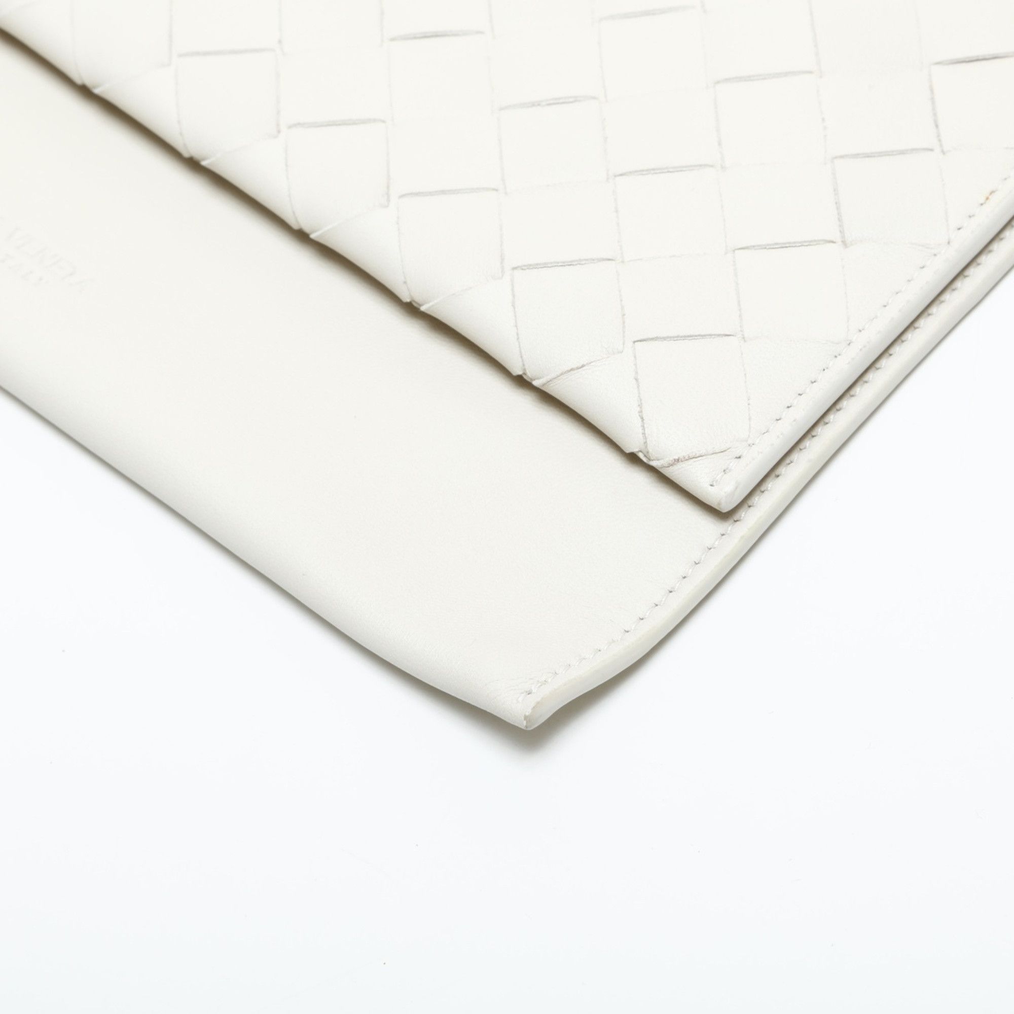 Bottega Veneta Bottega Veneta Leather Intrecciato Shoulder Bag in White Size ONE SIZE - 7 Thumbnail