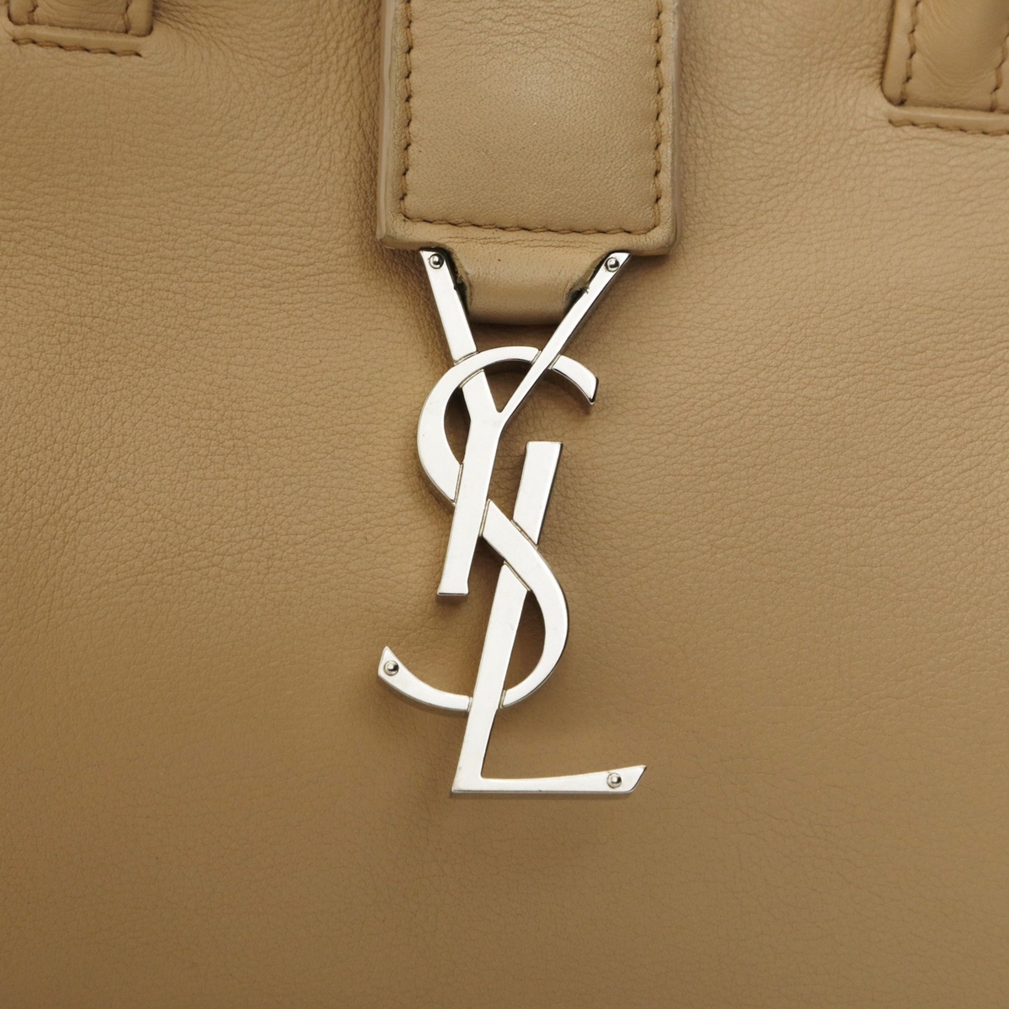Yves Saint Laurent Yves Saint Laurent Downtown Cabas 2-way embossed leather handbag in beige Size ONE SIZE - 9 Thumbnail