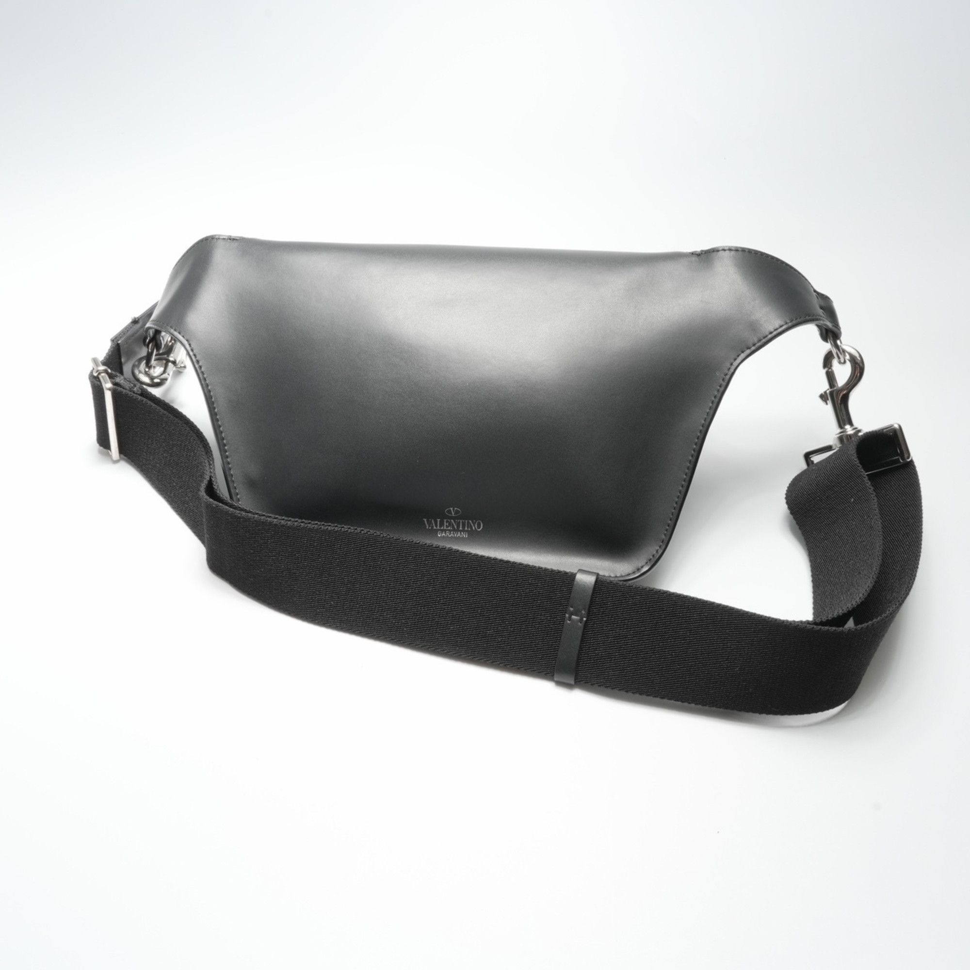 Valentino Valentino VLTN logo leather shoulder bag in black Size ONE SIZE - 5 Thumbnail