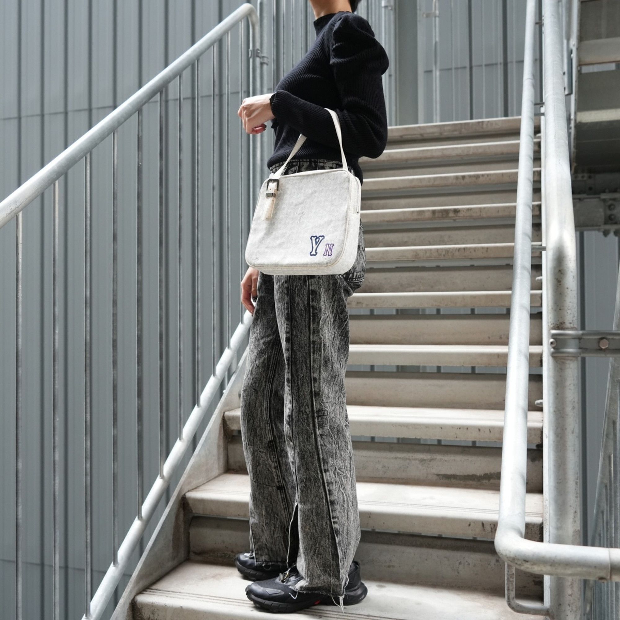 Goyard Goyard Yona MM Handbag in White Size ONE SIZE - 14 Thumbnail