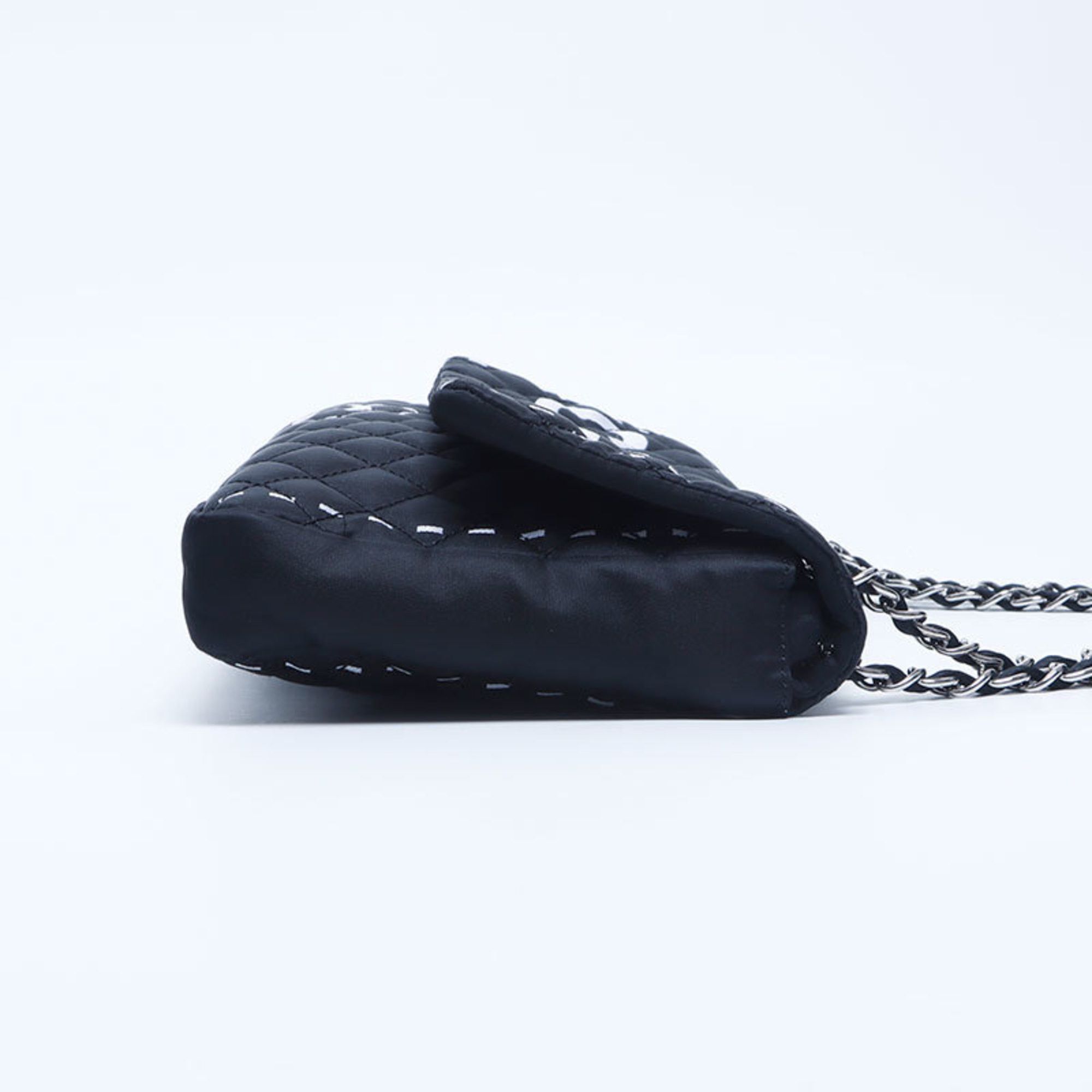 Chanel CHANEL No. 11 nylon chain shoulder bag in black Size ONE SIZE - 4 Thumbnail