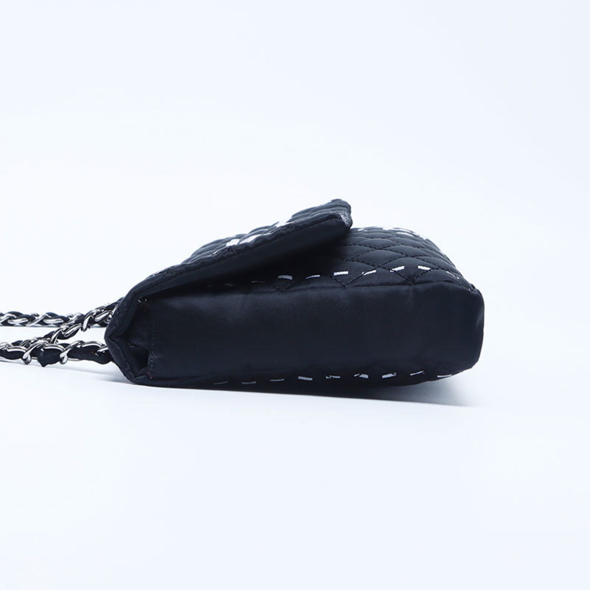 Chanel CHANEL No. 11 nylon chain shoulder bag in black Size ONE SIZE - 3 Thumbnail