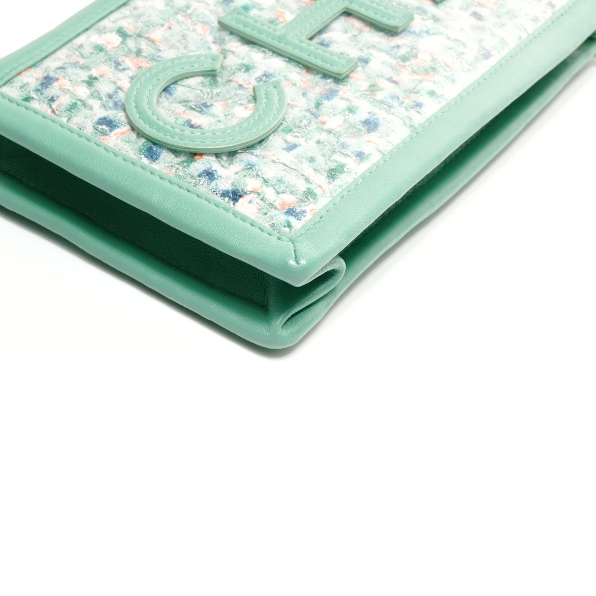 Chanel Chanel 28 Series 2019 Tweed Clutch/Phone Case/Shoulder Bag, Green Size ONE SIZE - 7 Thumbnail