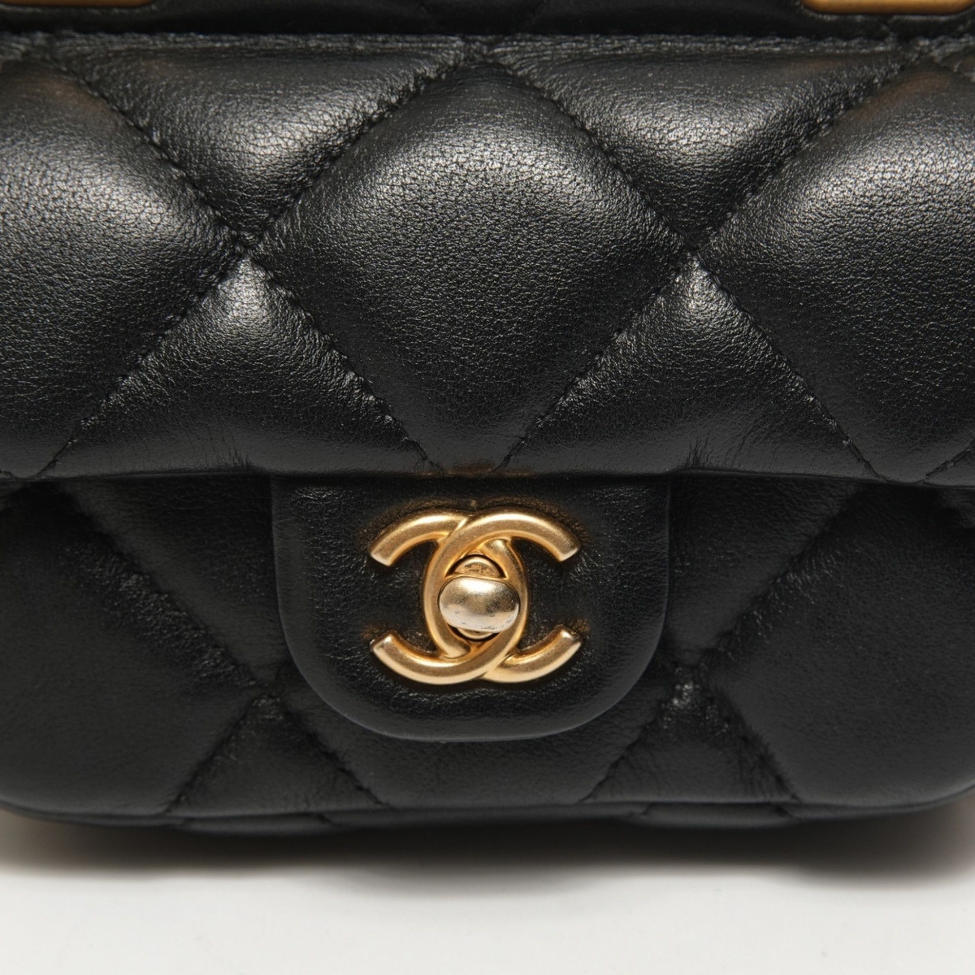 Chanel CHANEL 31 Series 2021-2022 Matelasse Chain Clutch Mini Wallet Business Card Holder/Card Case 2-Way Shoulder Bag Black Size ONE SIZE - 8 Thumbnail