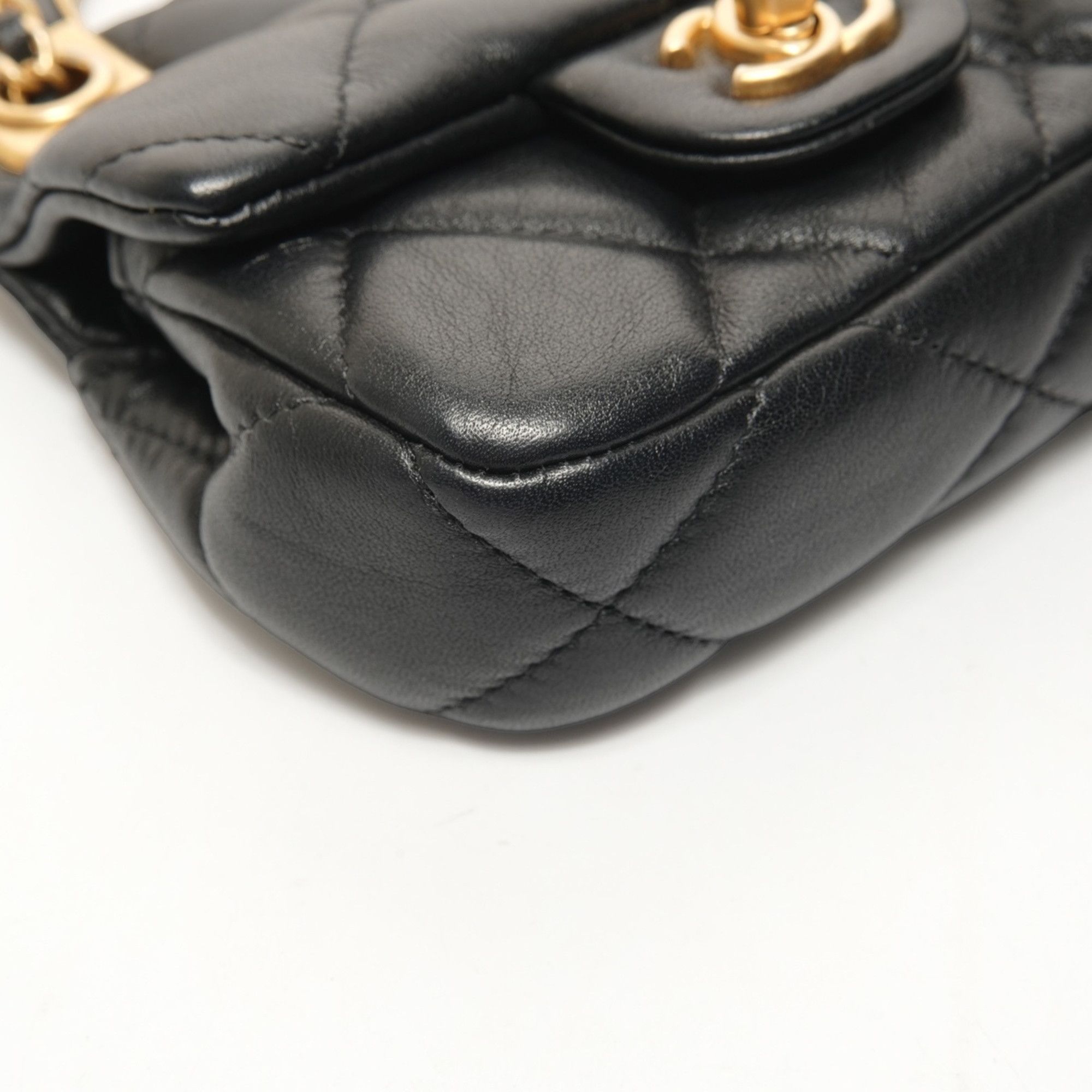 Chanel CHANEL 31 Series 2021-2022 Matelasse Chain Clutch Mini Wallet Business Card Holder/Card Case 2-Way Shoulder Bag Black Size ONE SIZE - 5 Thumbnail