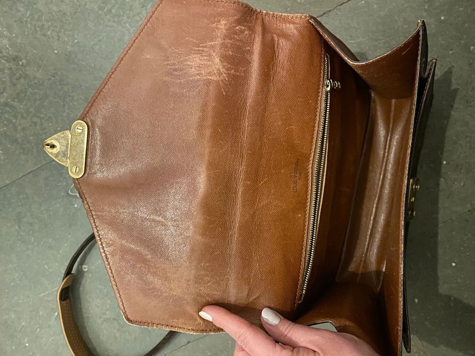 Louis Vuitton Louis Vuitton Crossbody Bag Size ONE SIZE - 9 Thumbnail