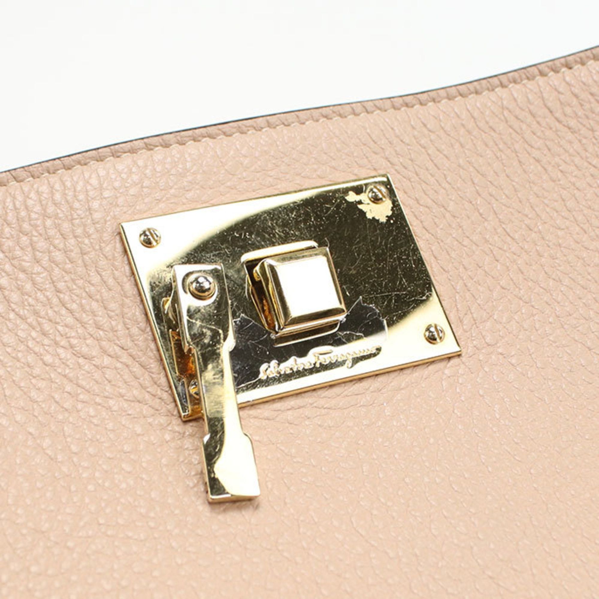 Salvatore Ferragamo Salvatore Ferragamo FERRAGAMO Ferragamo Gancini Shoulder Bag 21 2892 Women's Beige Size ONE SIZE - 4 Thumbnail