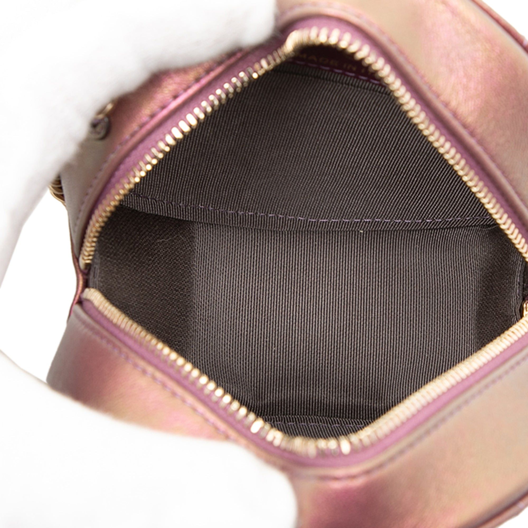 Chanel Quilted Iridescent Lambskin Round Clutch With Chain Size ONE SIZE - 4 Thumbnail