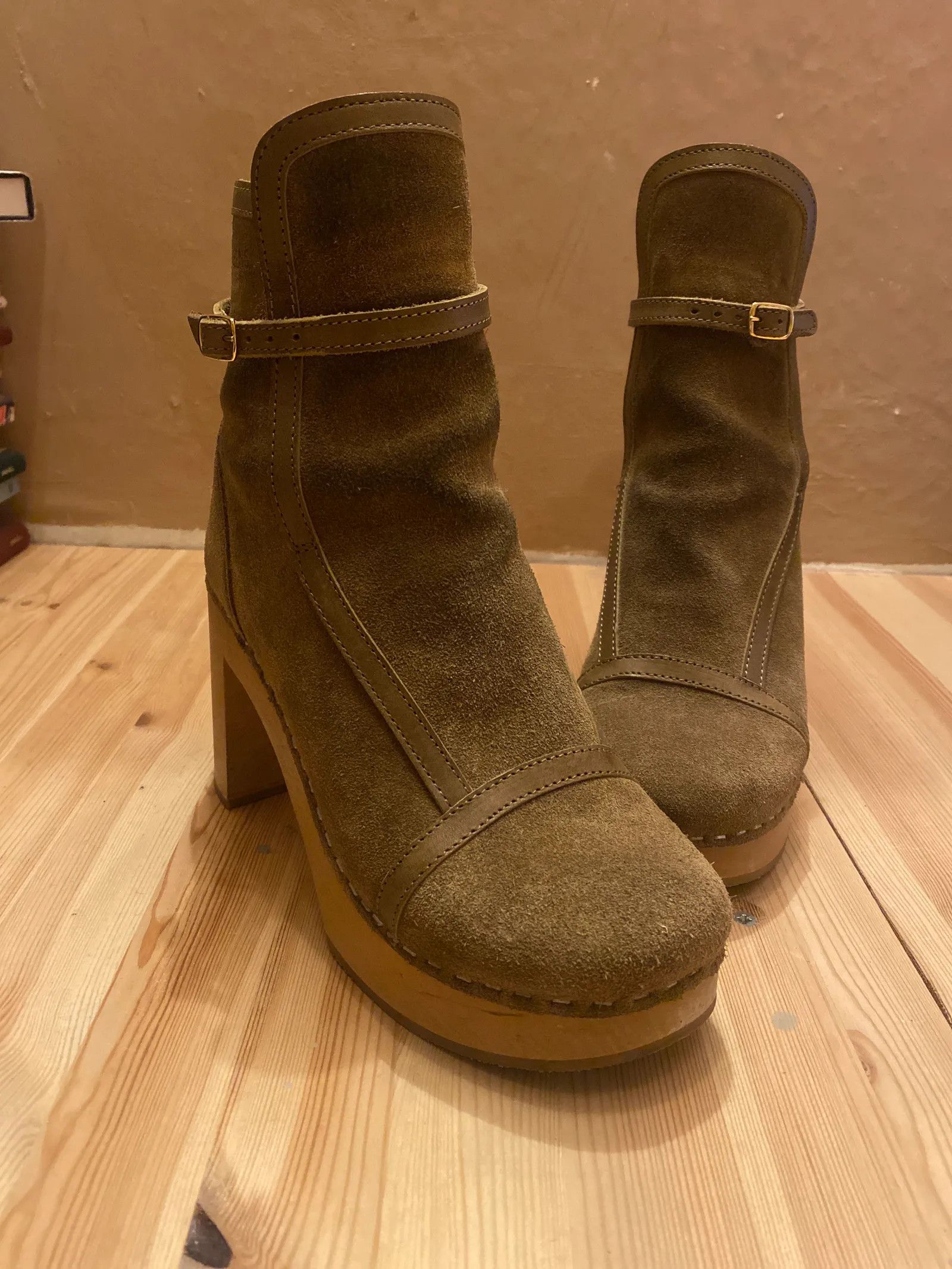 Swedish Hasbeens Swedish Hasbeens Boots Size US 7 / IT 37 - 2 Thumbnail