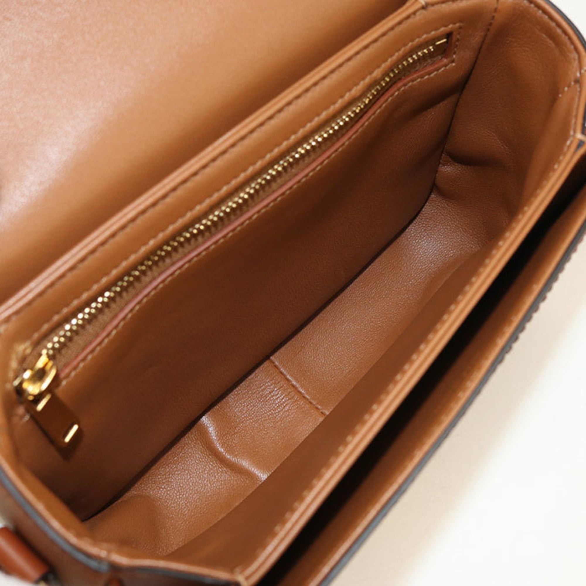 Celine CELINE Classic Triomphe Crossbody Shoulder Bag, Women's, Beige Size ONE SIZE - 4 Thumbnail