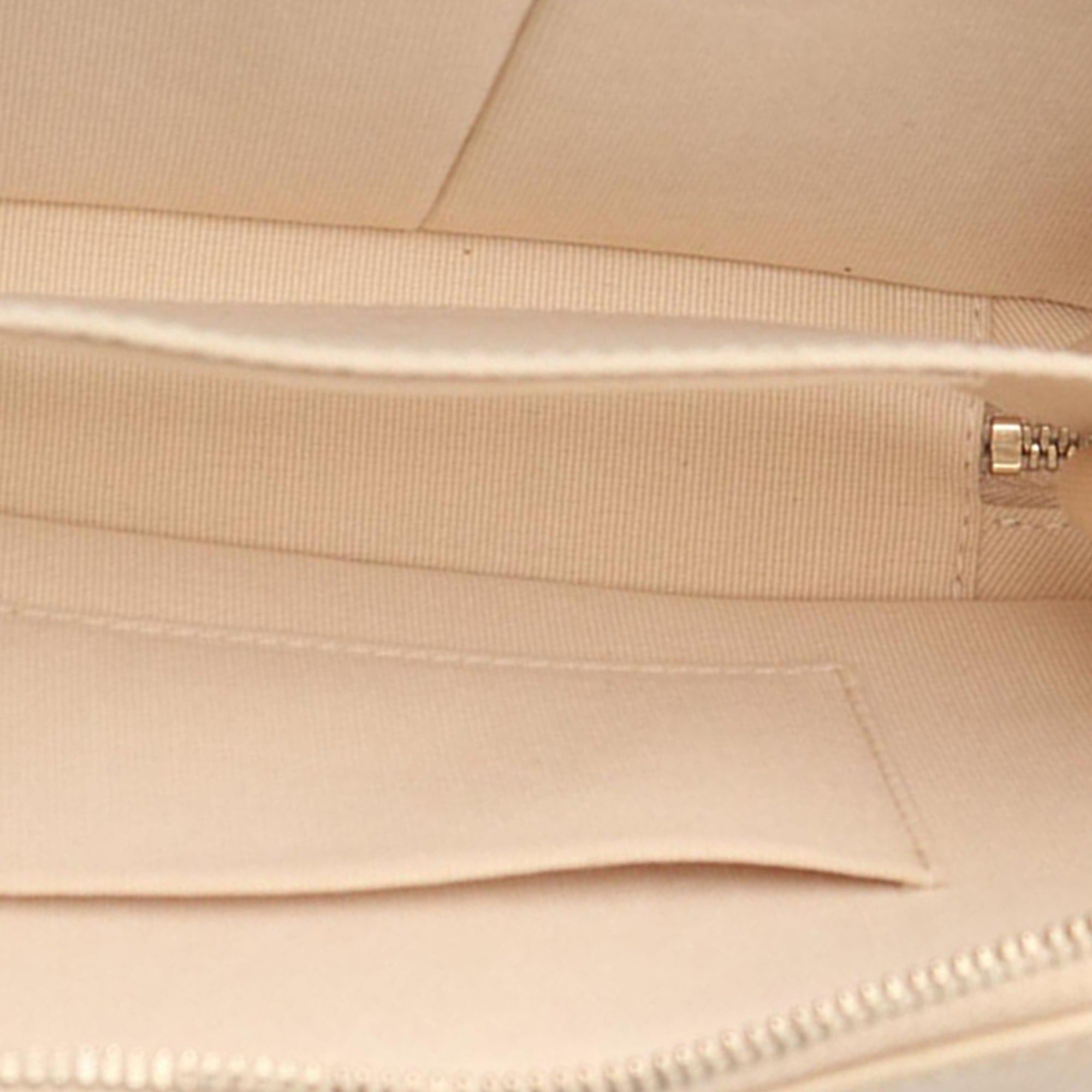 Chanel Lambskin 19 Camera Bag Size ONE SIZE - 3 Thumbnail