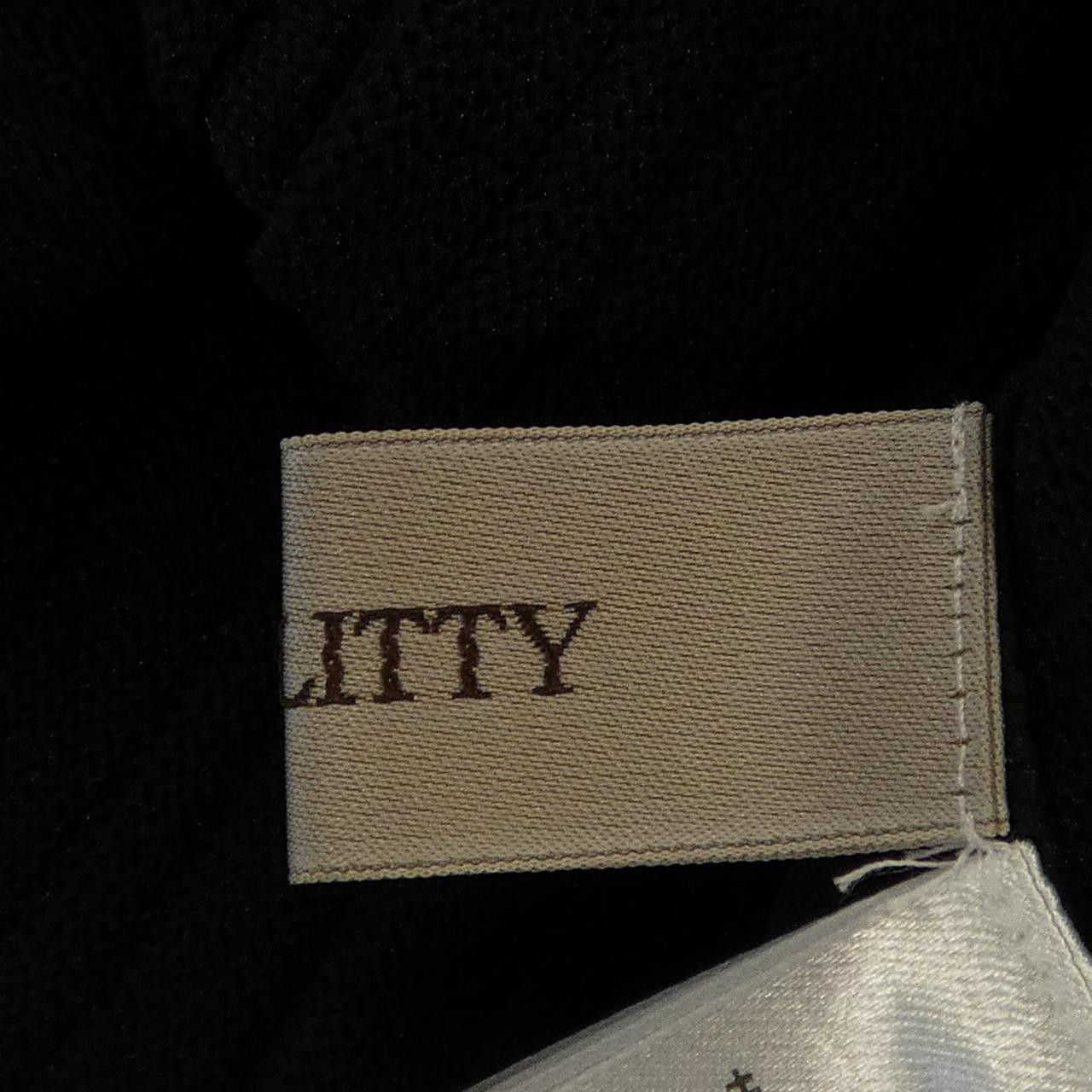 Other Other JUSGLITTY Top Textile Tops DUTY FREE for USA Size ONE SIZE - 5 Thumbnail