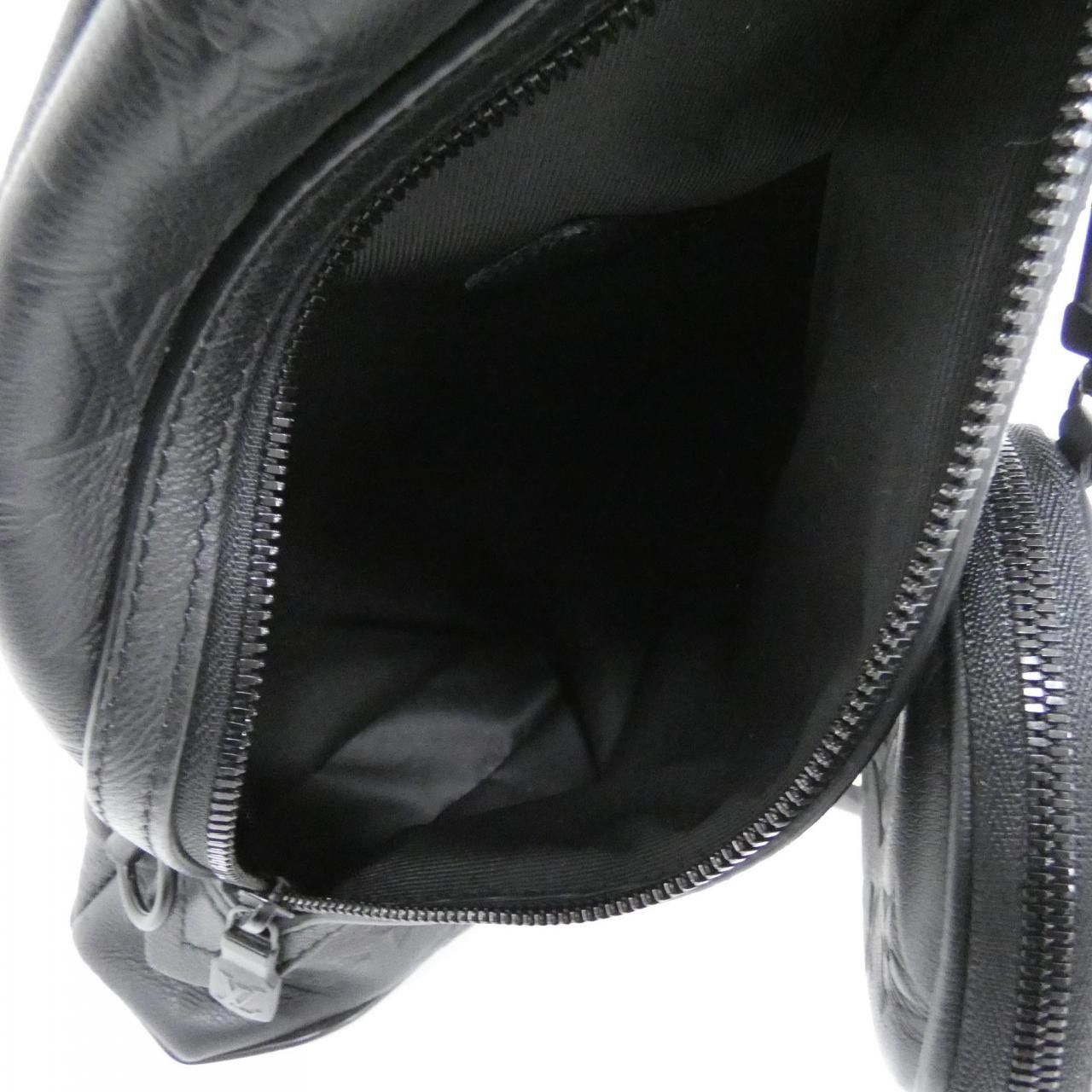 Louis Vuitton Louis Vuitton Louis Vuitton Monogram Shadow Calf Shoulder Bag Leather Shoulder Bag M21890 DUTY FREE for USA Size ONE SIZE - 8 Thumbnail