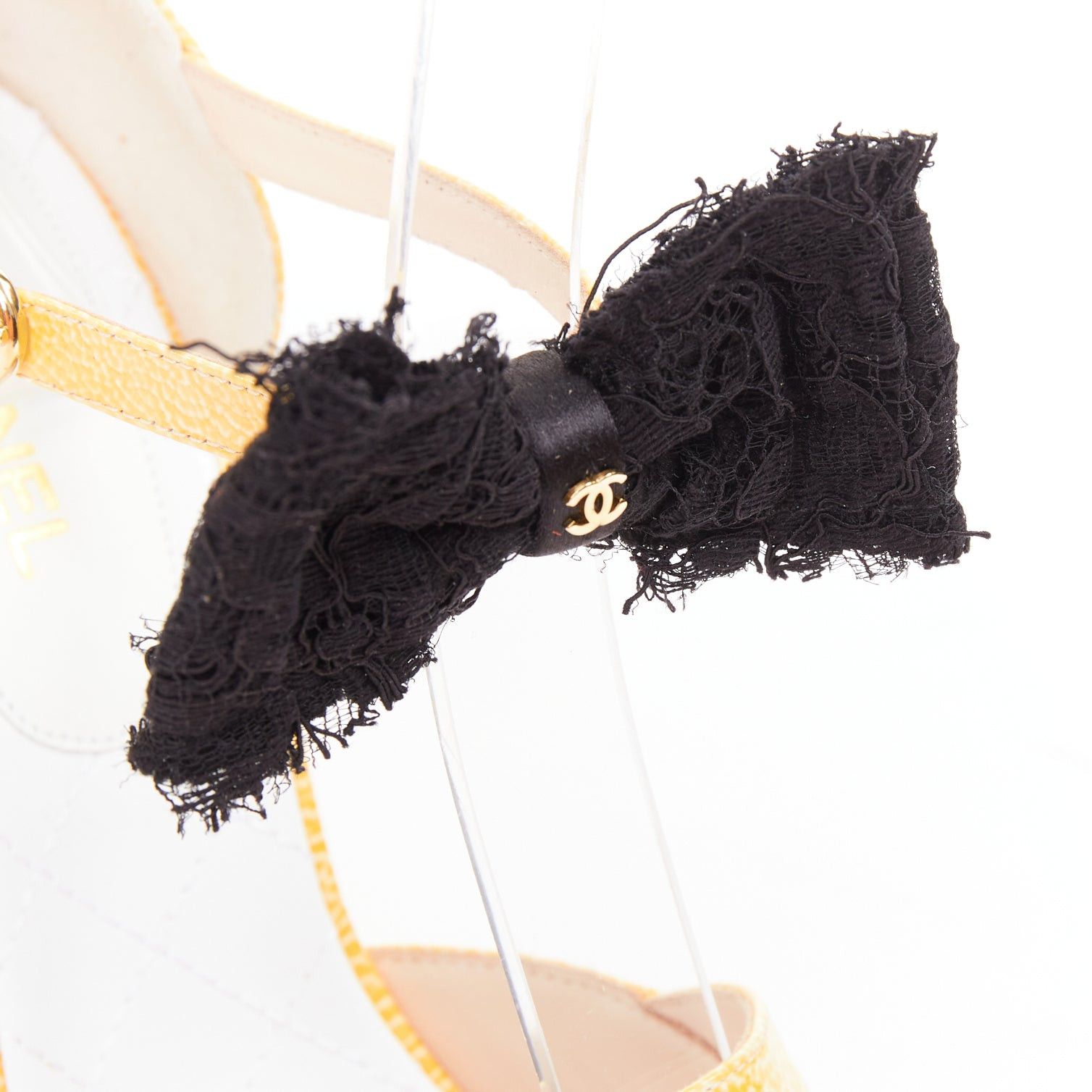 Chanel CHANEL 14C butter yellow patent leather CC logo bow maryjane pumps EU37.5 Size US 7.5 / IT 37.5 - 8 Thumbnail