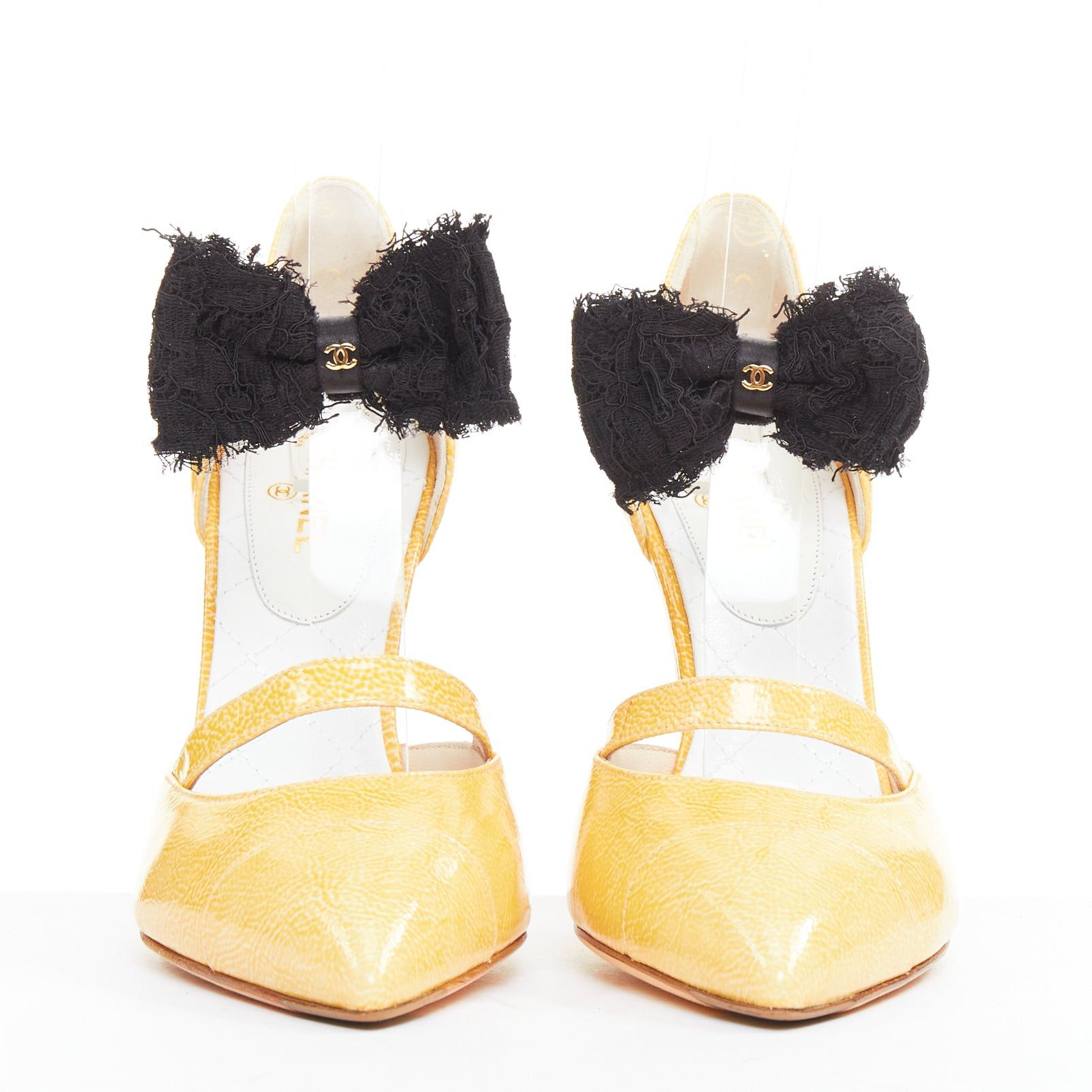 Chanel CHANEL 14C butter yellow patent leather CC logo bow maryjane pumps EU37.5 Size US 7.5 / IT 37.5 - 3 Thumbnail