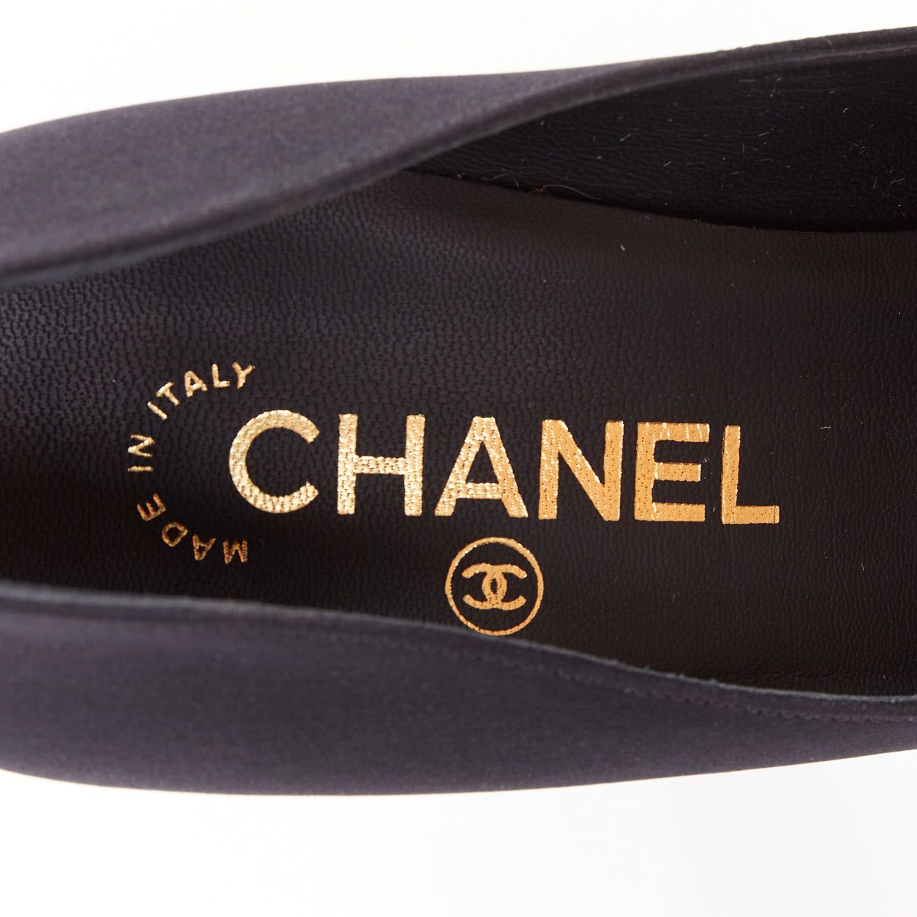 Chanel CHANEL 08A black satin cap toe gold sculpted metal bolt heel platform pumps EU37.5 Size US 7.5 / IT 37.5 - 9 Thumbnail