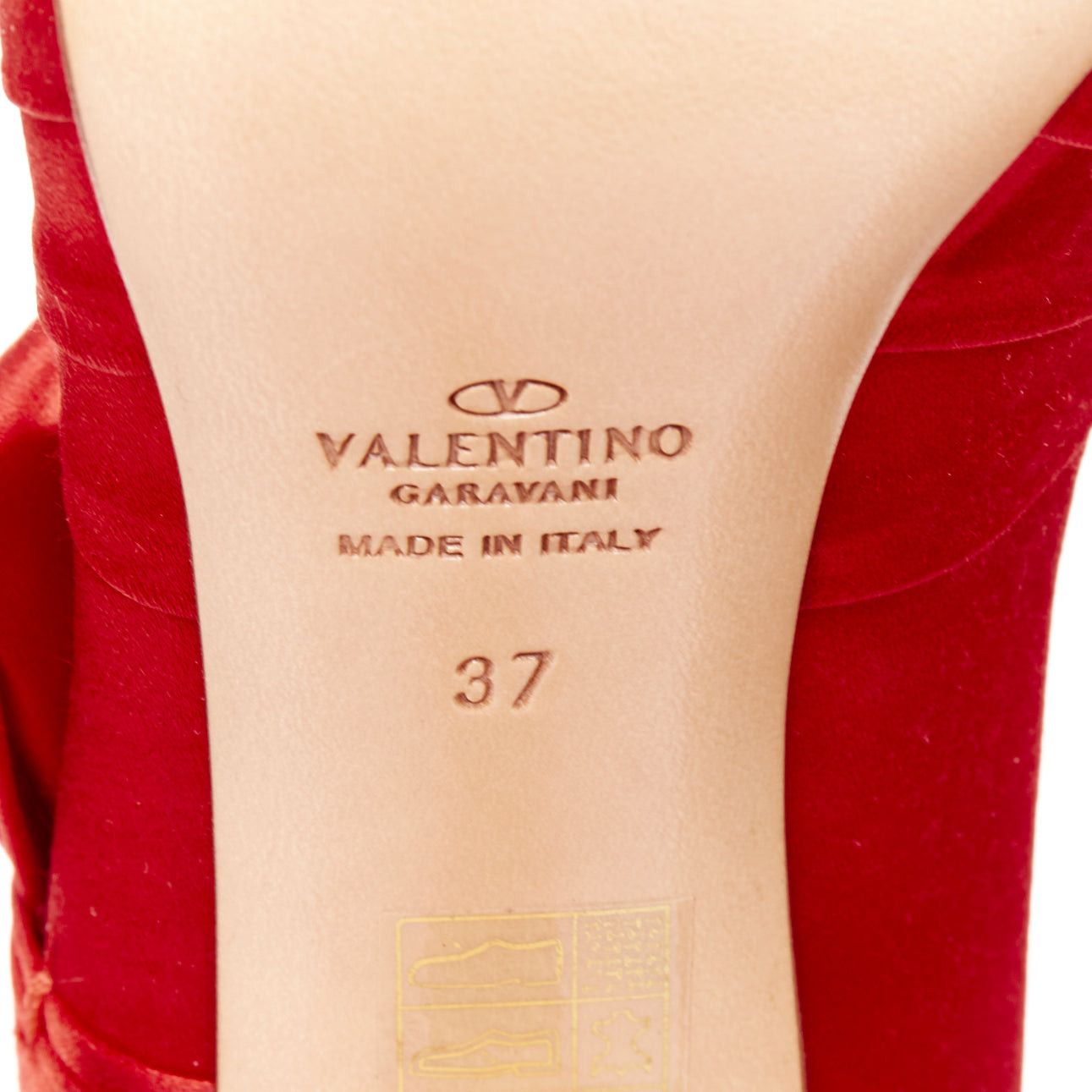 Valentino VALENTINO red pleated satin ribbon bow peep toe stiletto pumps EU37 Size US 7 / IT 37 - 10 Thumbnail