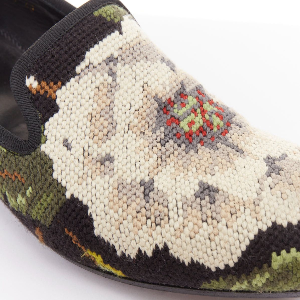 Alexander McQueen ALEXANDER MCQUEEN 2012 floral needlepoint textile evening slipper loafers EU43 Size US 10 / EU 43 - 7 Thumbnail