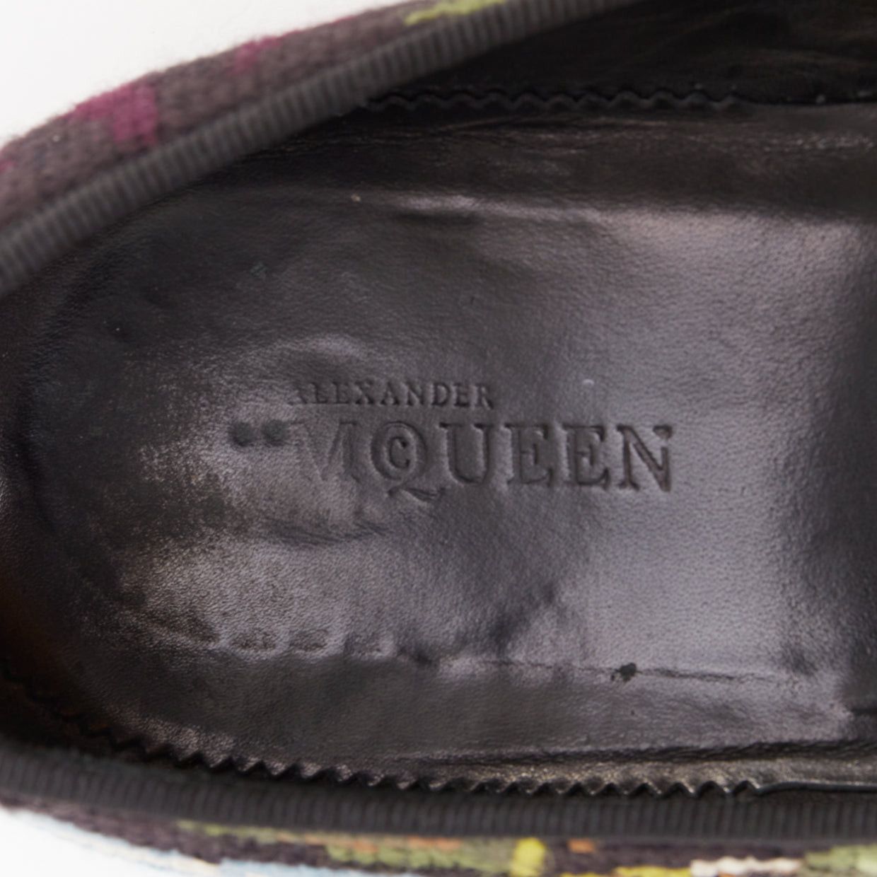 Alexander McQueen ALEXANDER MCQUEEN 2012 floral needlepoint textile evening slipper loafers EU43 Size US 10 / EU 43 - 9 Thumbnail
