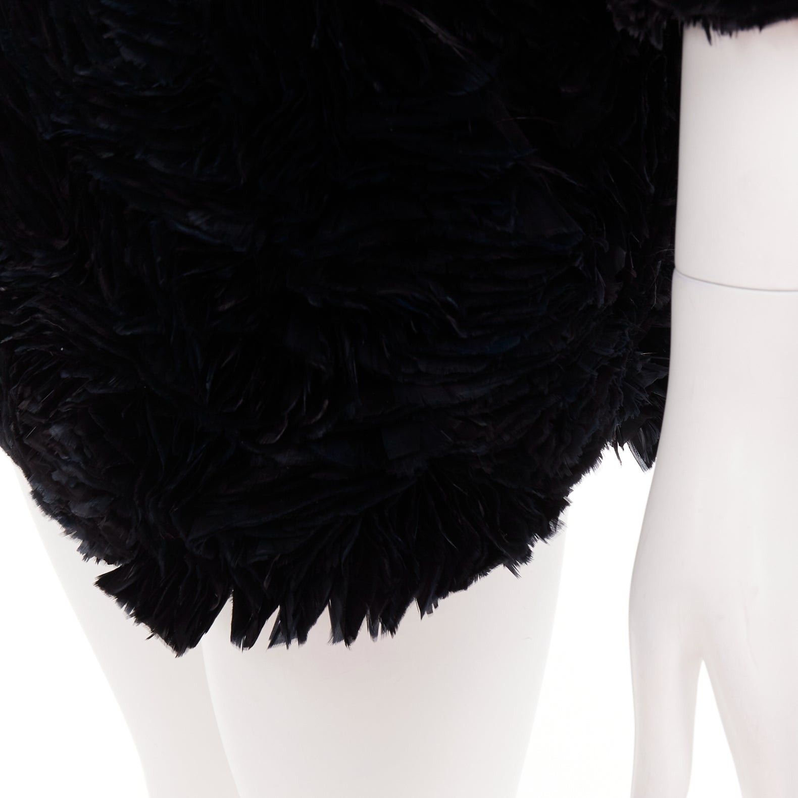 Alexandre Vauthier rare ALEXANDRE VAUTHIER COUTURE SS2020 Runway Maison Lemarie black laser cut feather rosette petal embellished dress Size S / US 4 / IT 40 - 11 Thumbnail