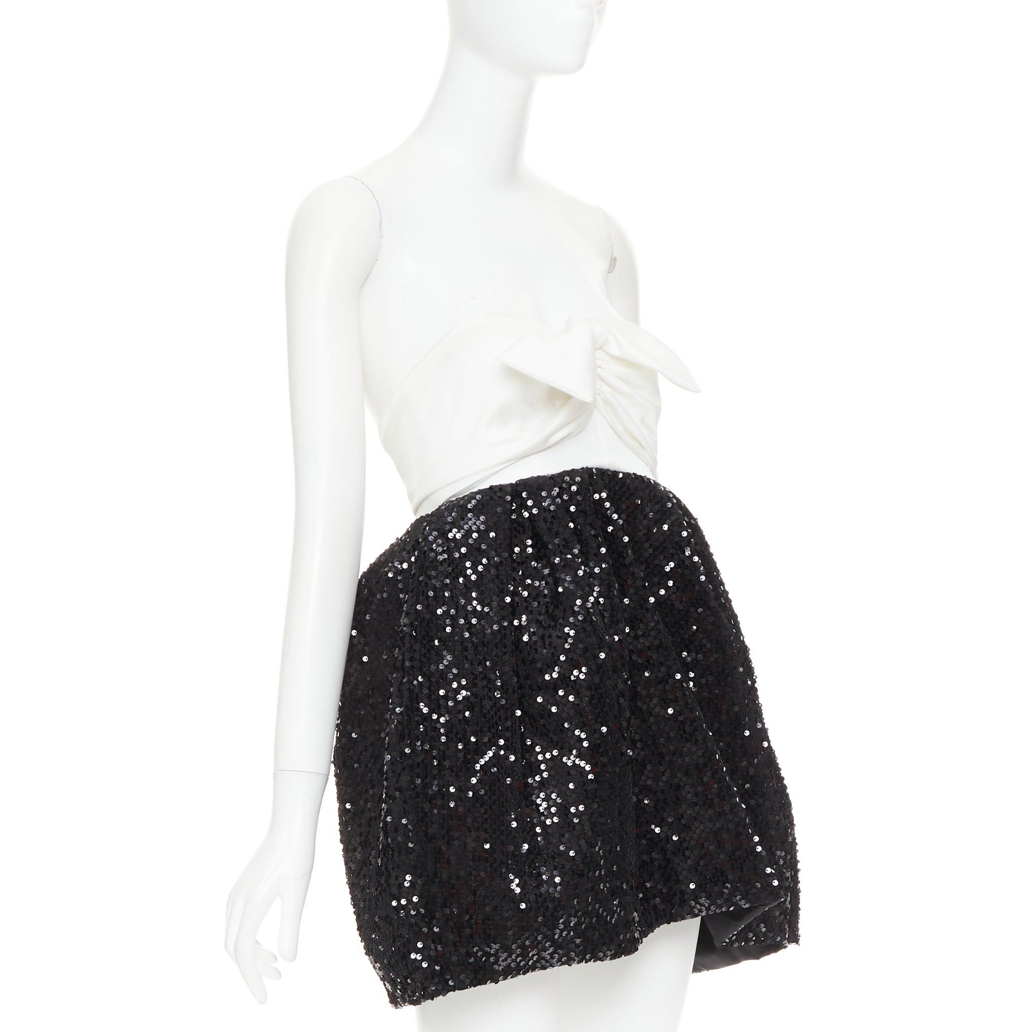Alexandre Vauthier ALEXANDRE VAUTHIER SS2019 white satin bow black sequin mini dress Size S / US 4 / IT 40 - 3 Thumbnail