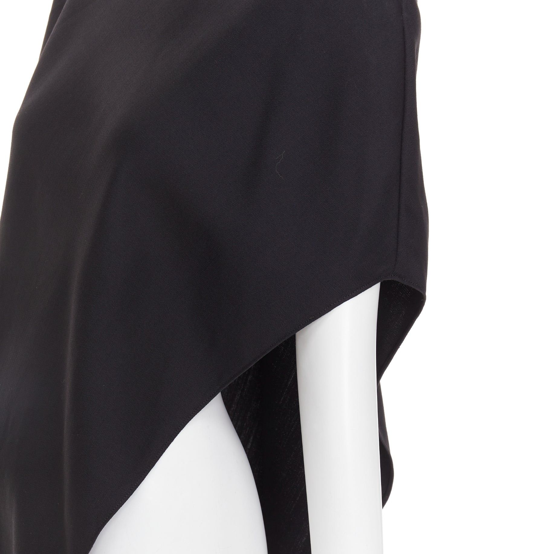 Alexandre Vauthier ALEXANDRE VAUTHIER COUTURE AW2023 Runway black crepe power shoulder asymmetric drape top Size S / US 4 / IT 40 - 8 Thumbnail