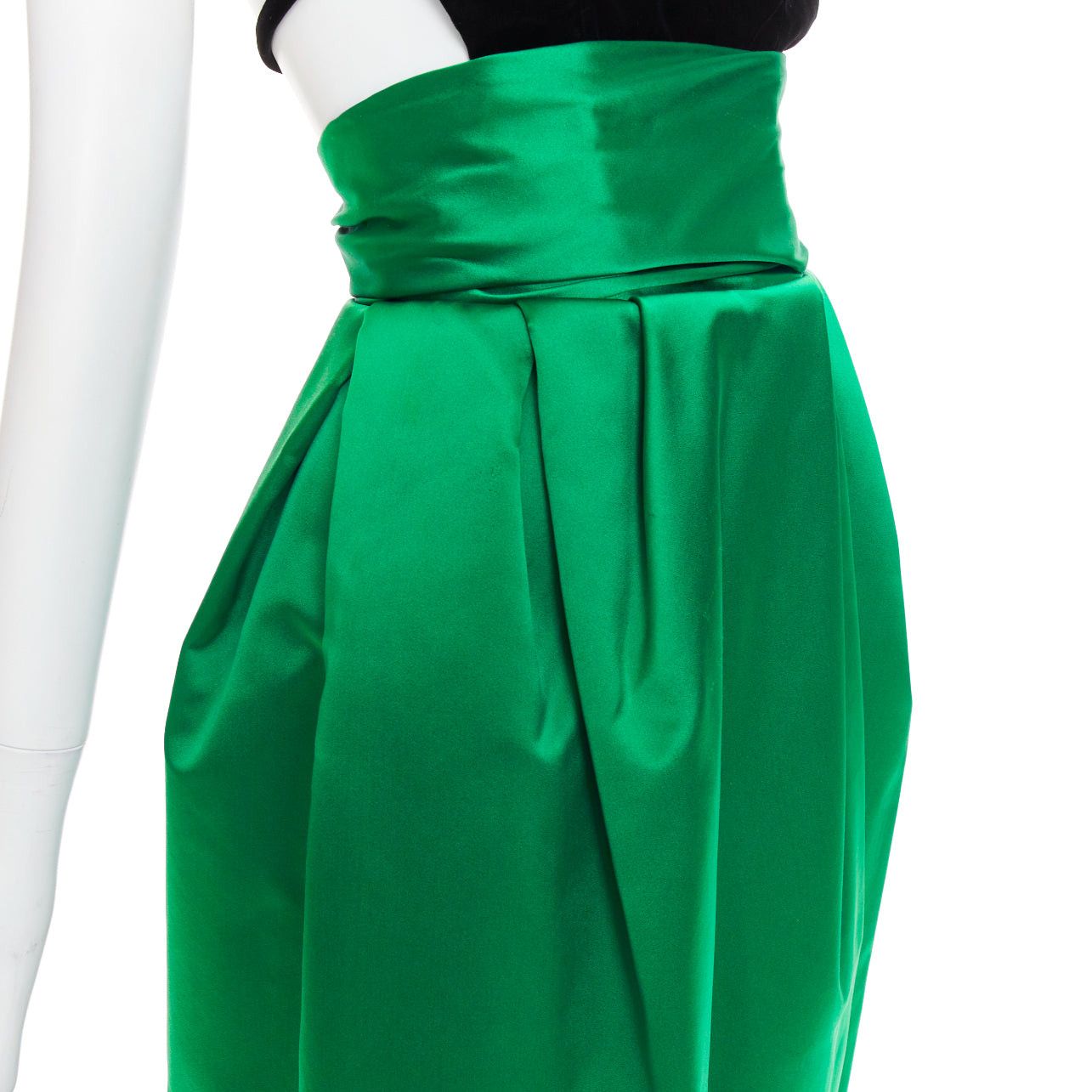 Alexandre Vauthier rare ALEXANDRE VAUTHIER COUTURE AW2020 Runway black velvet green duchess satin gown Beyonce Size S / US 4 / IT 40 - 7 Thumbnail