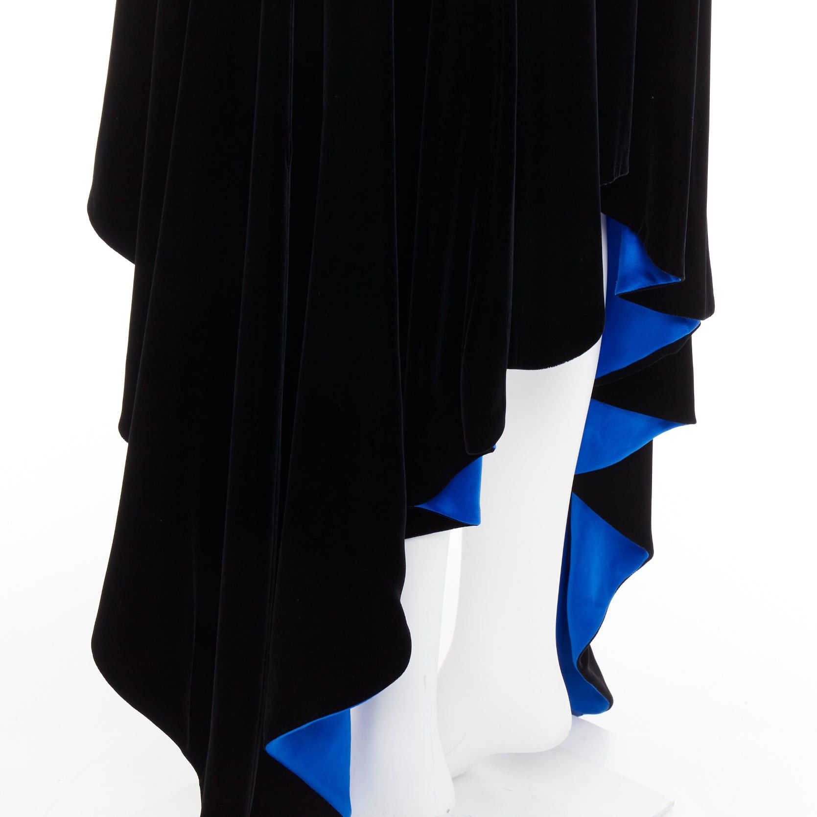 Alexandre Vauthier ALEXANDRE VAUTHIER COUTURE AW2022 Runway black velvet cobalt blue lined symmetric slip dress Size S / US 4 / IT 40 - 7 Thumbnail