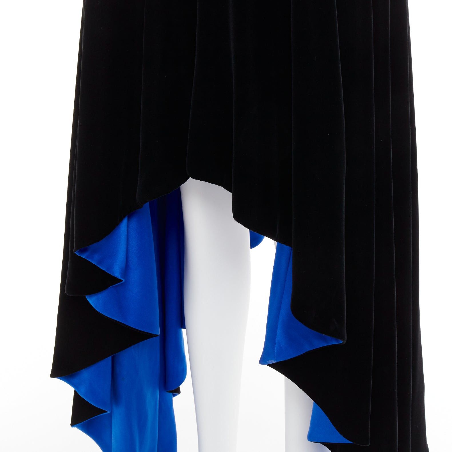 Alexandre Vauthier ALEXANDRE VAUTHIER COUTURE AW2022 Runway black velvet cobalt blue lined symmetric slip dress Size S / US 4 / IT 40 - 9 Thumbnail