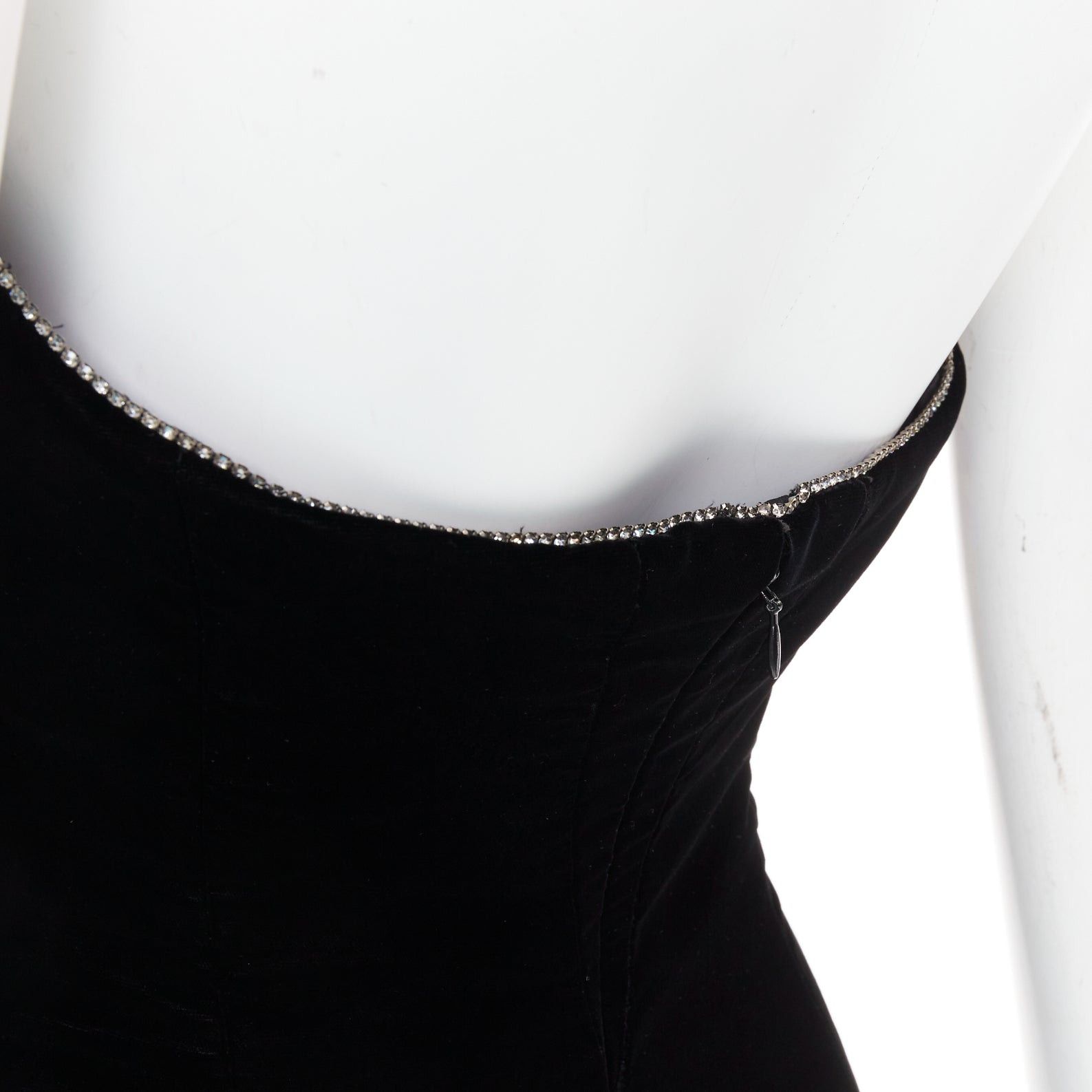 Alexandre Vauthier ALEXANDRE VAUTHIER black velvet crystal embellished bustline sweetheart strapless gown Size S / US 4 / IT 40 - 7 Thumbnail