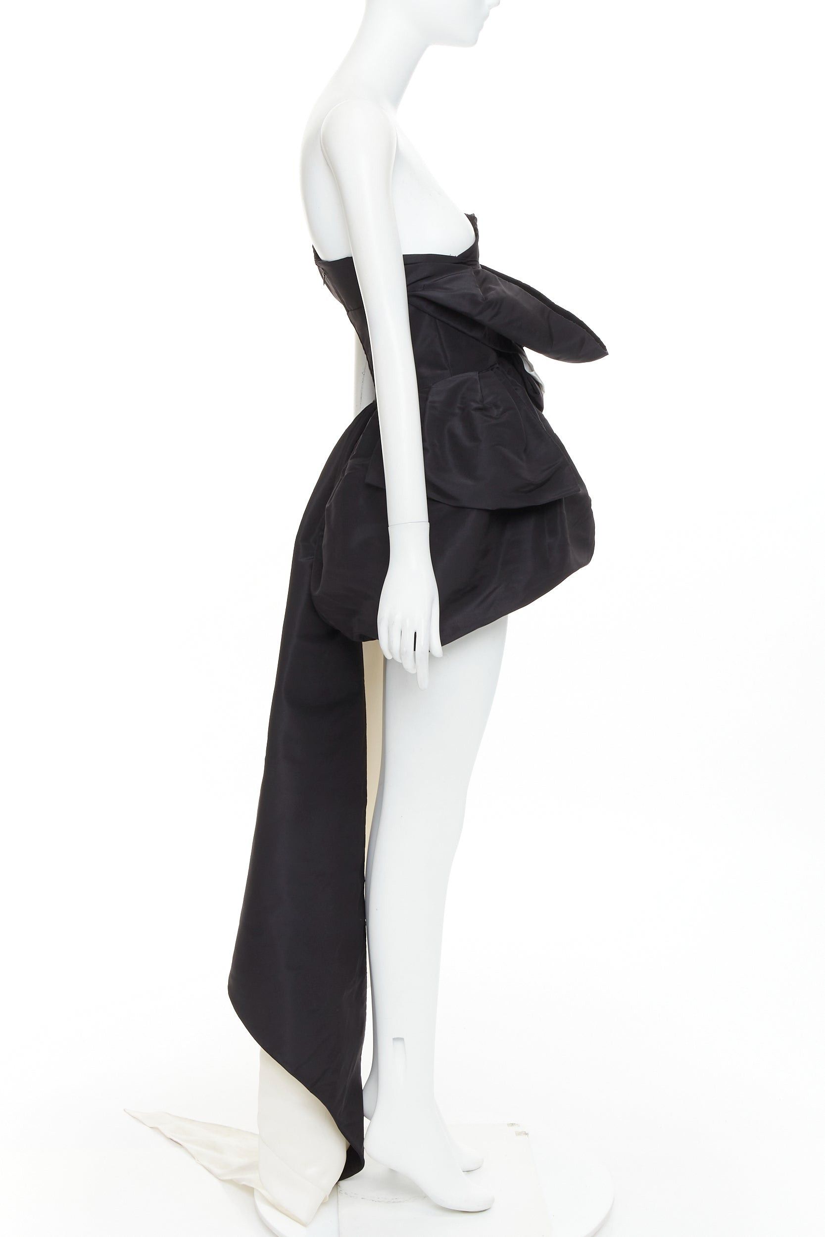 Alexandre Vauthier ALEXANDRE VAUTHIER COUTURE AW2018 Runway black cream exaggerated bow draped asymmetric gown Size S / US 4 / IT 40 - 4 Thumbnail