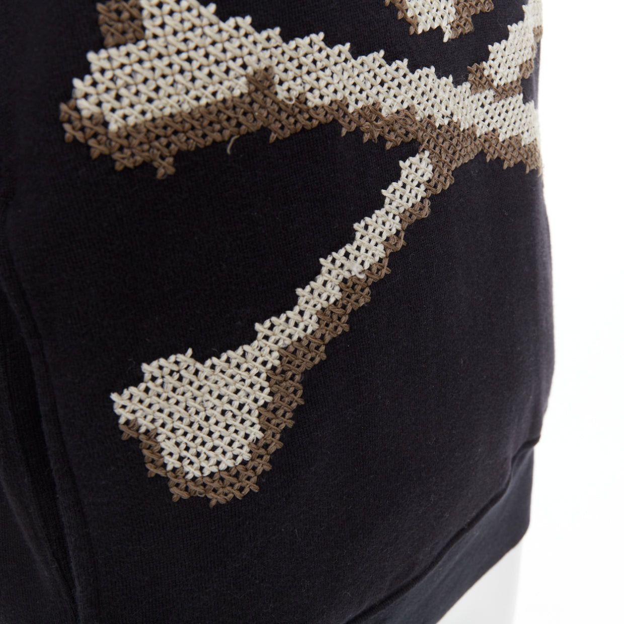 Mastermind Japan MASTERMIND JAPAN black cotton beige needlepoint embroidered skull hoodie JP3 L Size M / US 6-8 / IT 42-44 - 7 Thumbnail