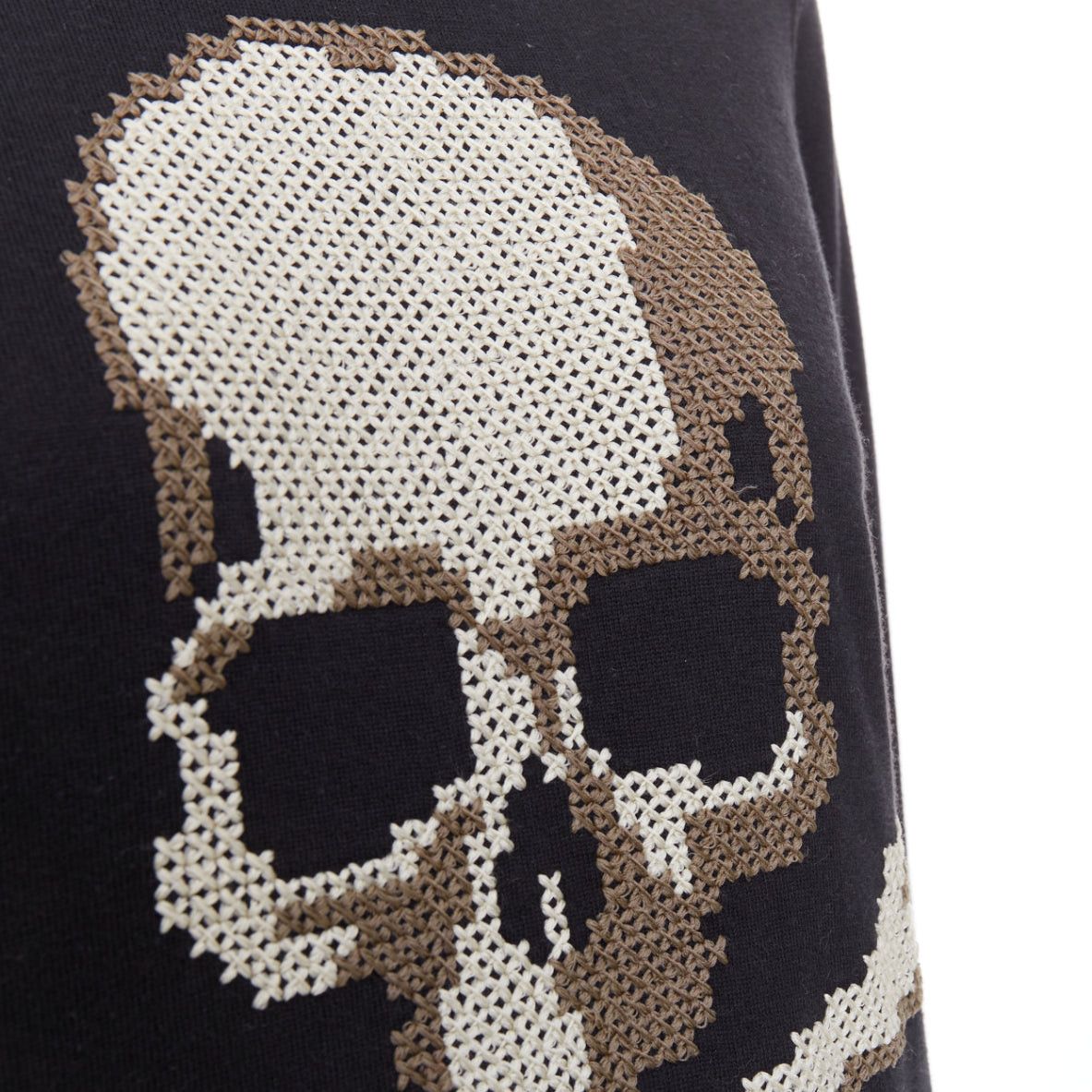 Mastermind Japan MASTERMIND JAPAN black cotton beige needlepoint embroidered skull hoodie JP3 L Size M / US 6-8 / IT 42-44 - 2 Thumbnail