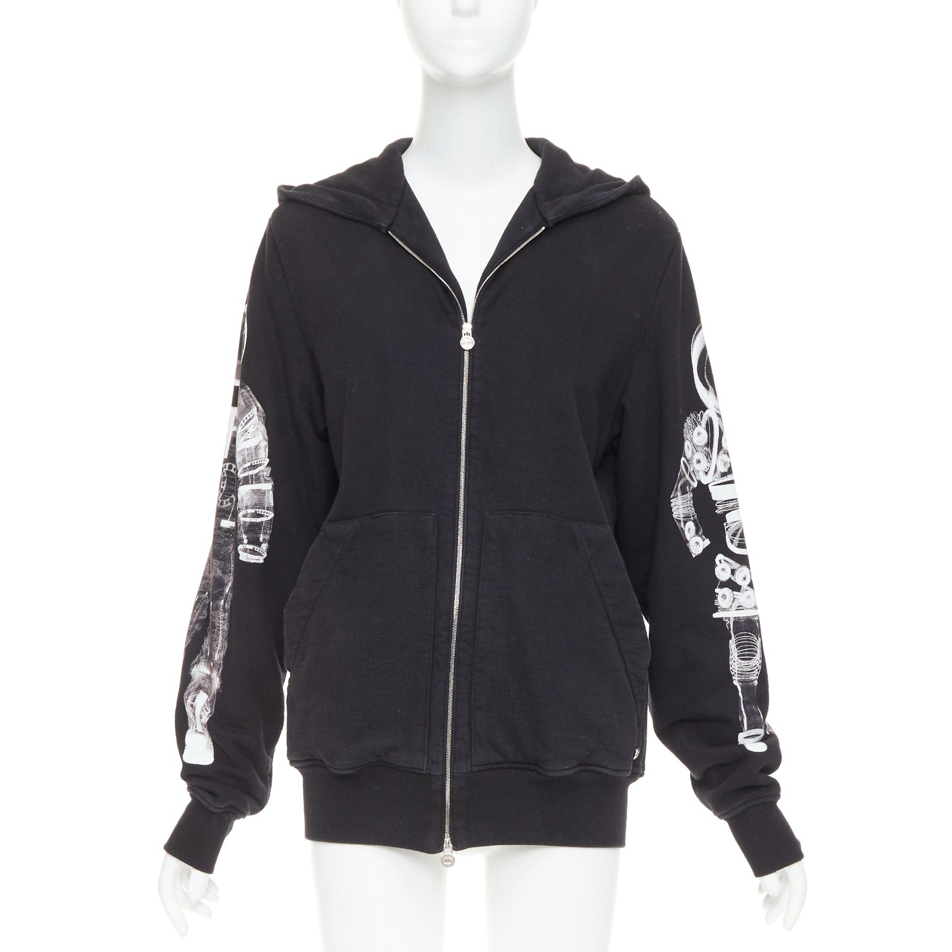 Chanel rare CHANEL 2017 Astronaut print sleeve black cotton zip up hoodie FR46 2XL Size XL / US 12-14 / IT 48-50 - 4 Thumbnail