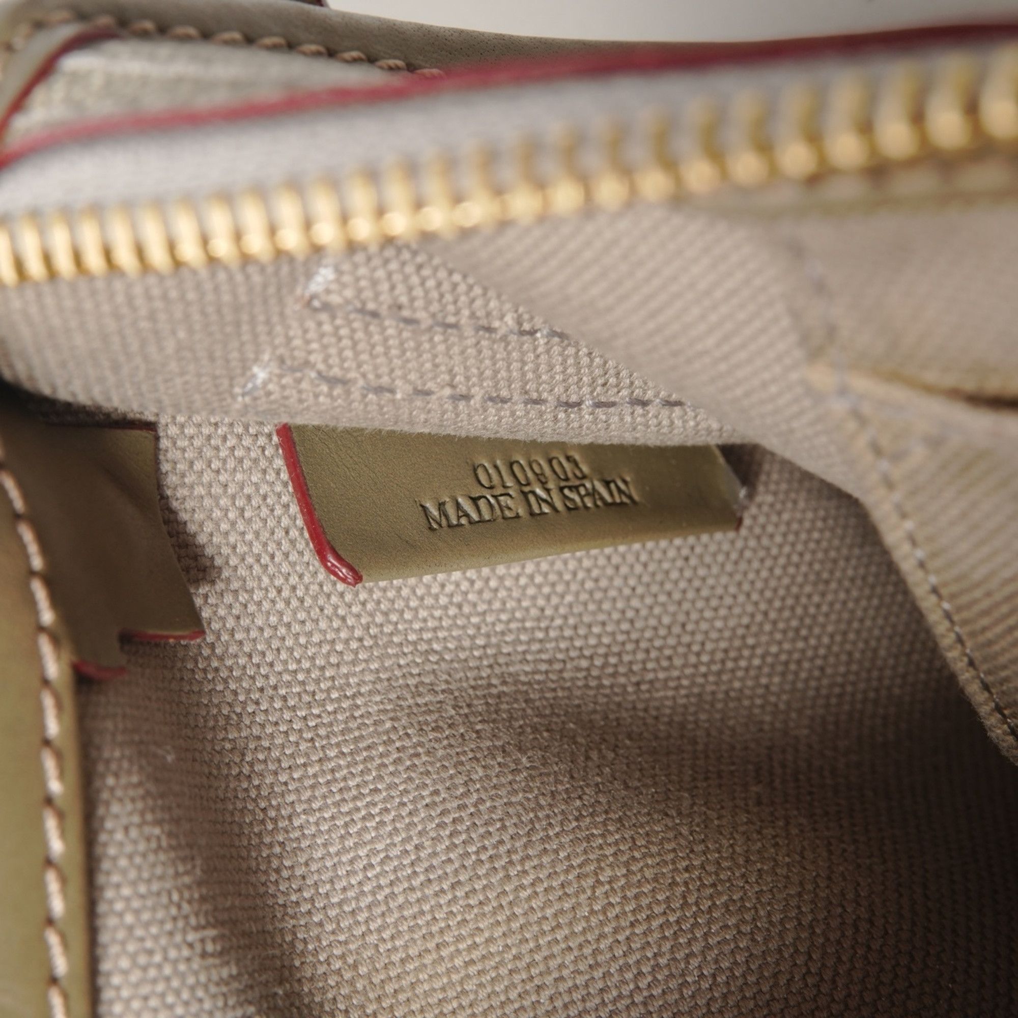Loewe LOEWE Anagram Handbag, Gray, WS26348 Size ONE SIZE - 10 Thumbnail