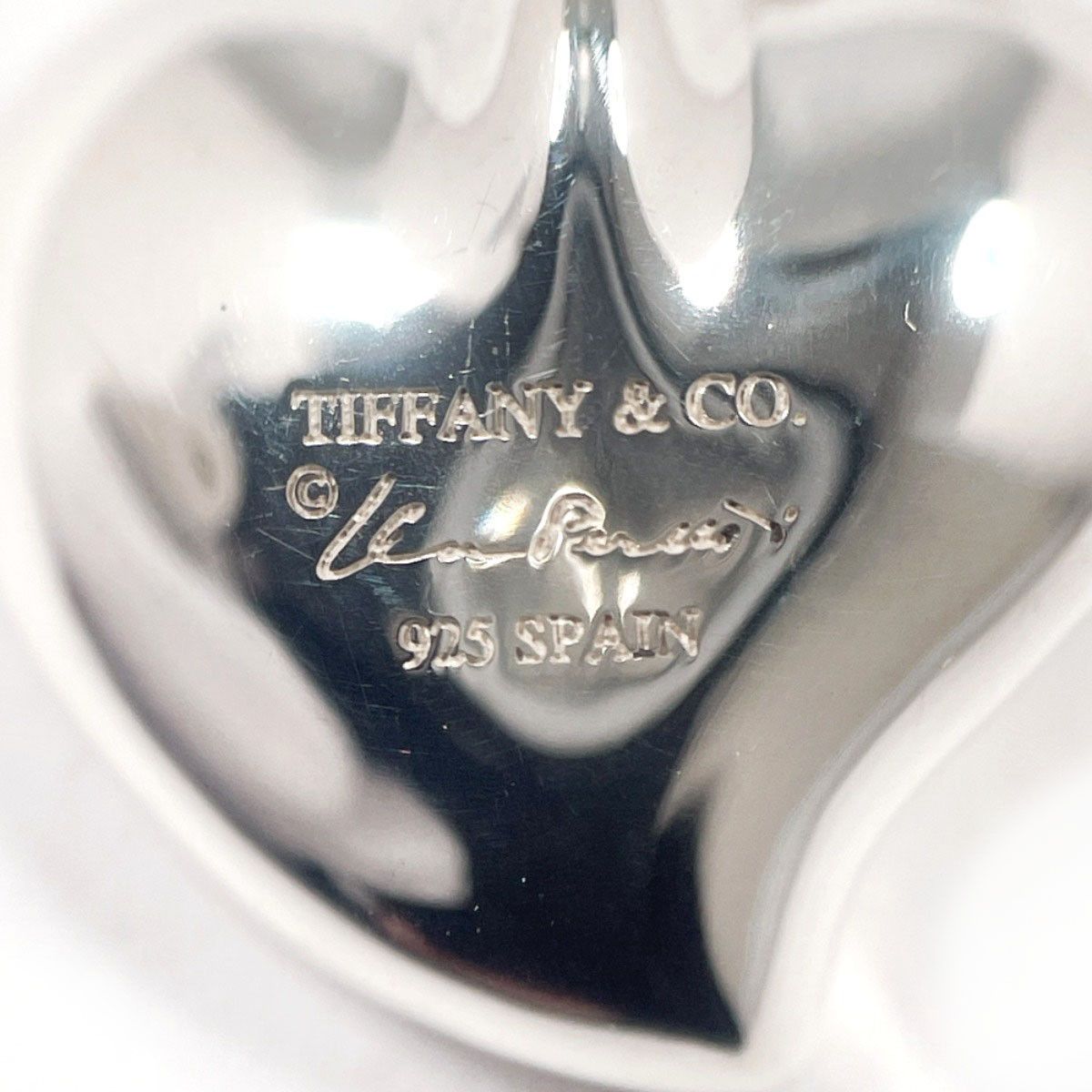 Tiffany & Co. Tiffany & Co. Tiffany & Co. Elsa Peretti Curved Heart Silver Necklace Precious Metal Necklace DUTY FREE for USA Size ONE SIZE - 5 Thumbnail
