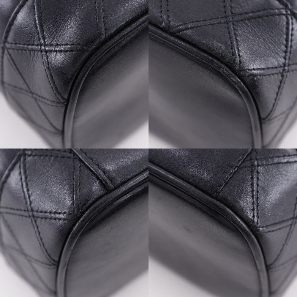Chanel Chanel Chanel Calf Vanity Case Leather Vanity Bag A01619 DUTY FREE for USA Size ONE SIZE - 4 Thumbnail